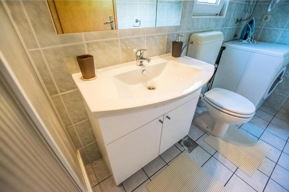 Two bedroom apartment with balcony and sea view Seline, Paklenica  A-b