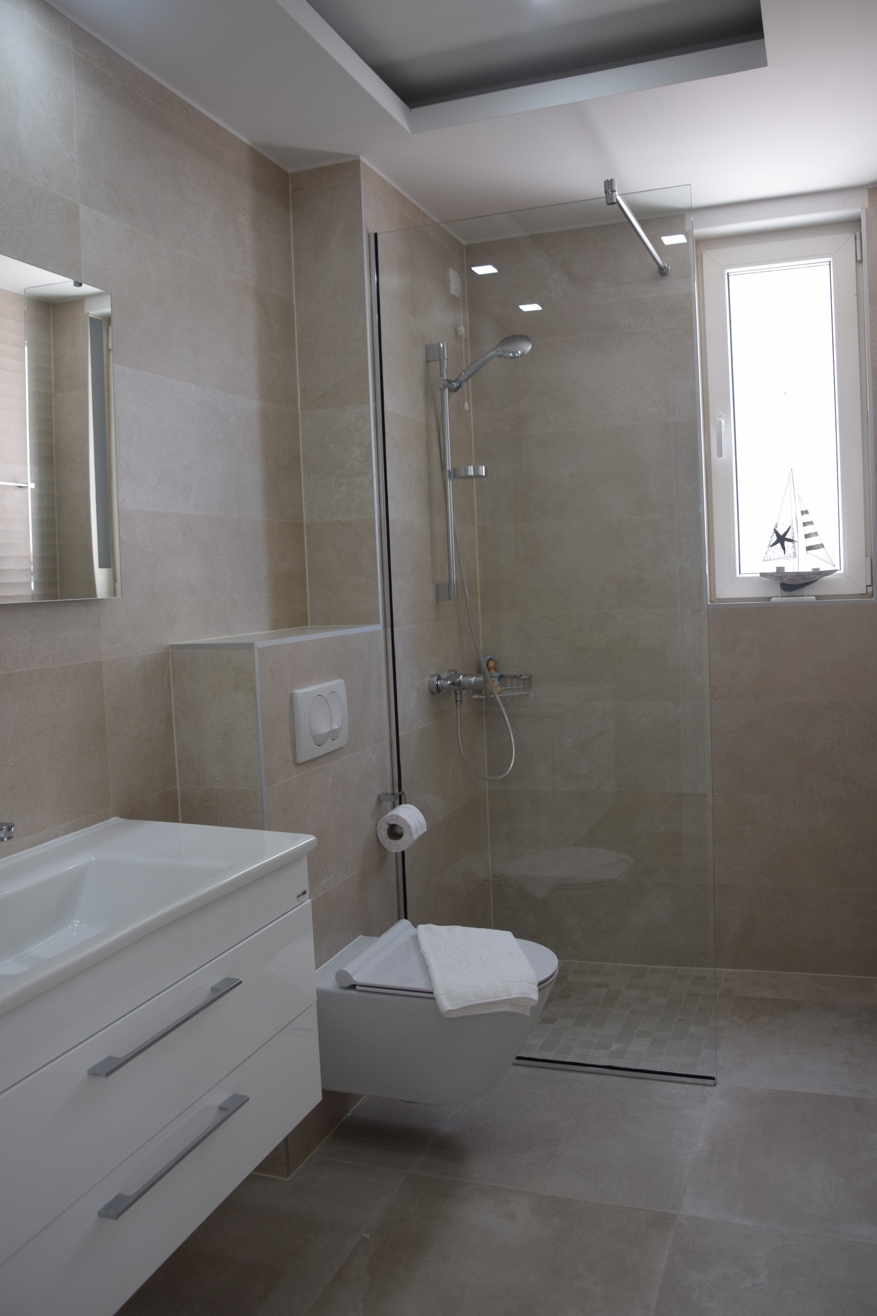 One bedroom apartment with terrace Promajna, Makarska  A-a