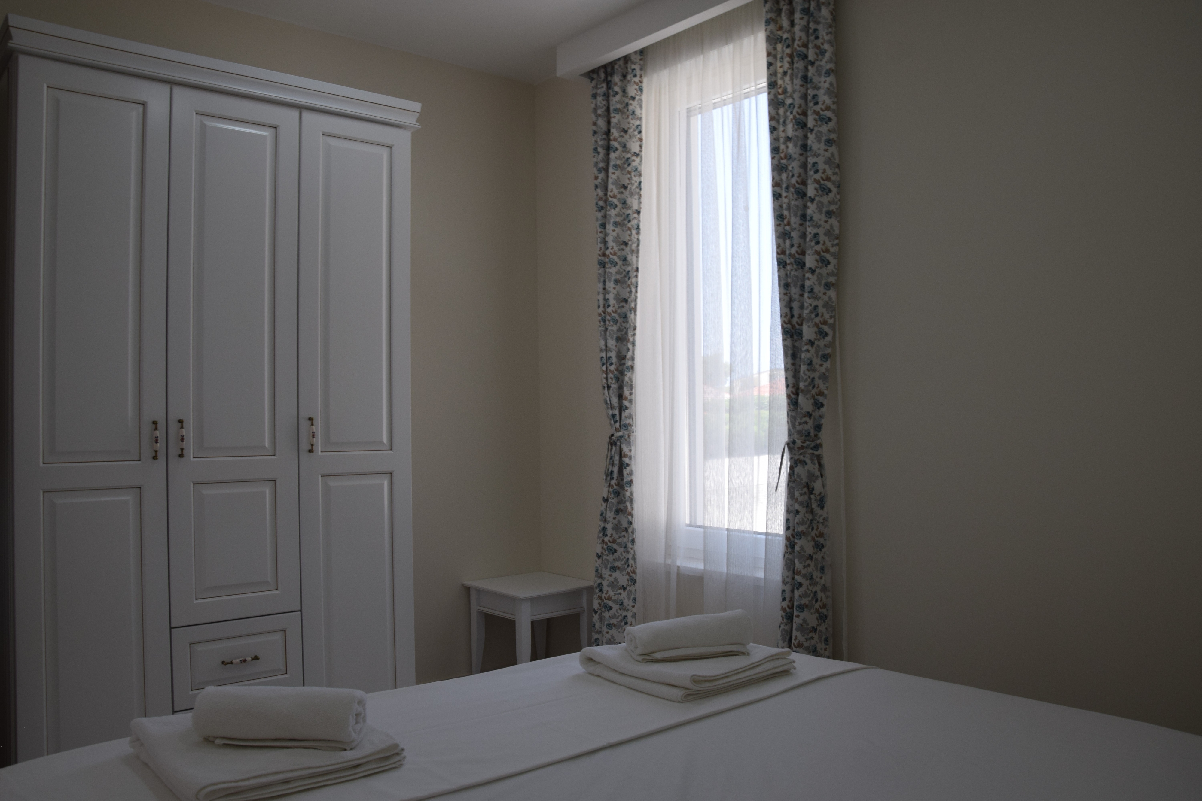 One bedroom apartment with terrace Promajna, Makarska  A-b