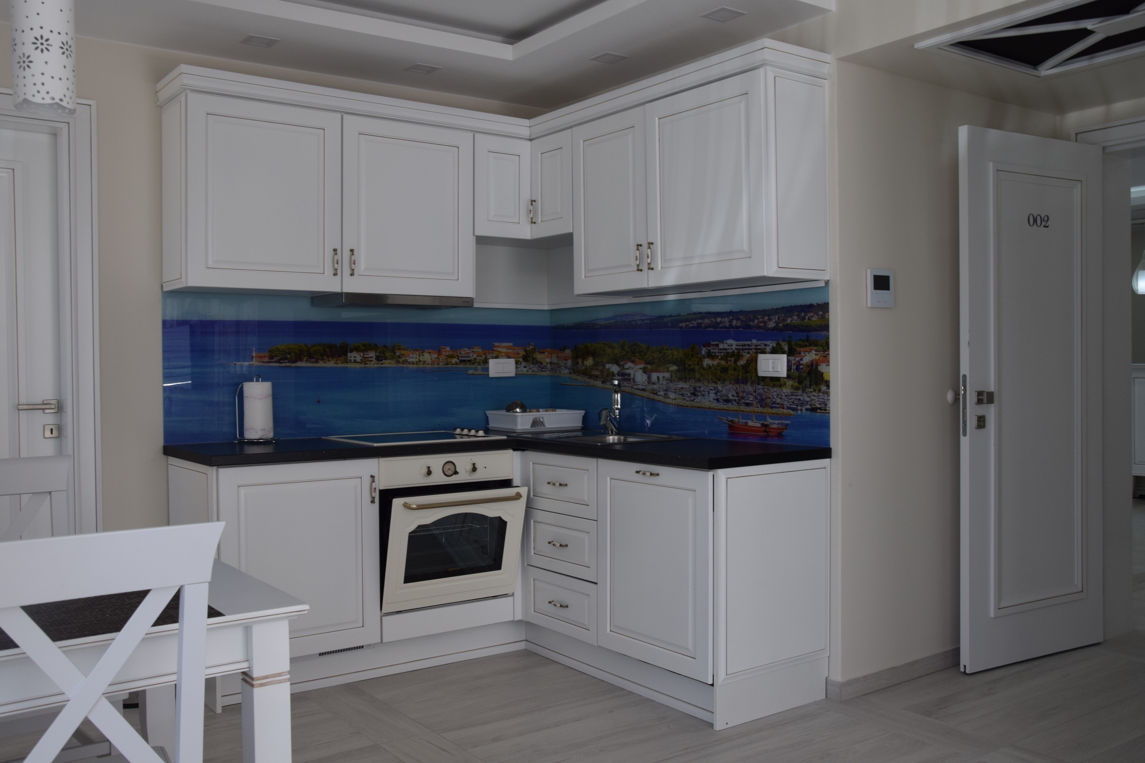 One bedroom apartment with terrace Promajna, Makarska  A-b