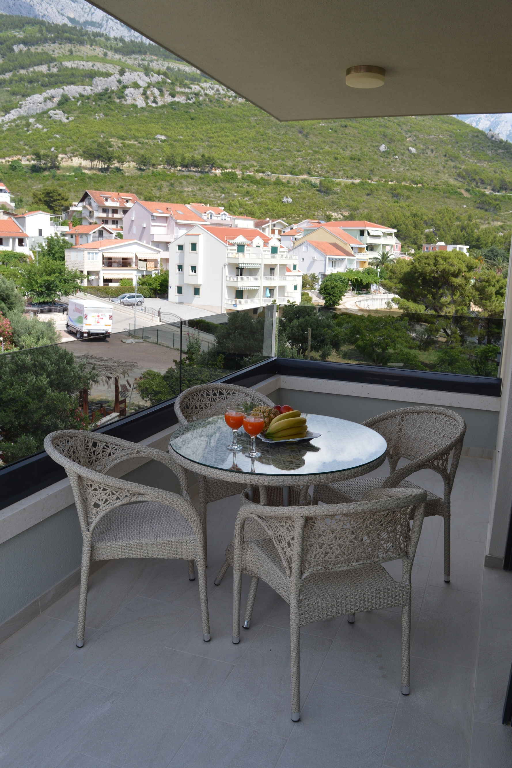 One bedroom apartment with balcony Promajna, Makarska  A-j
