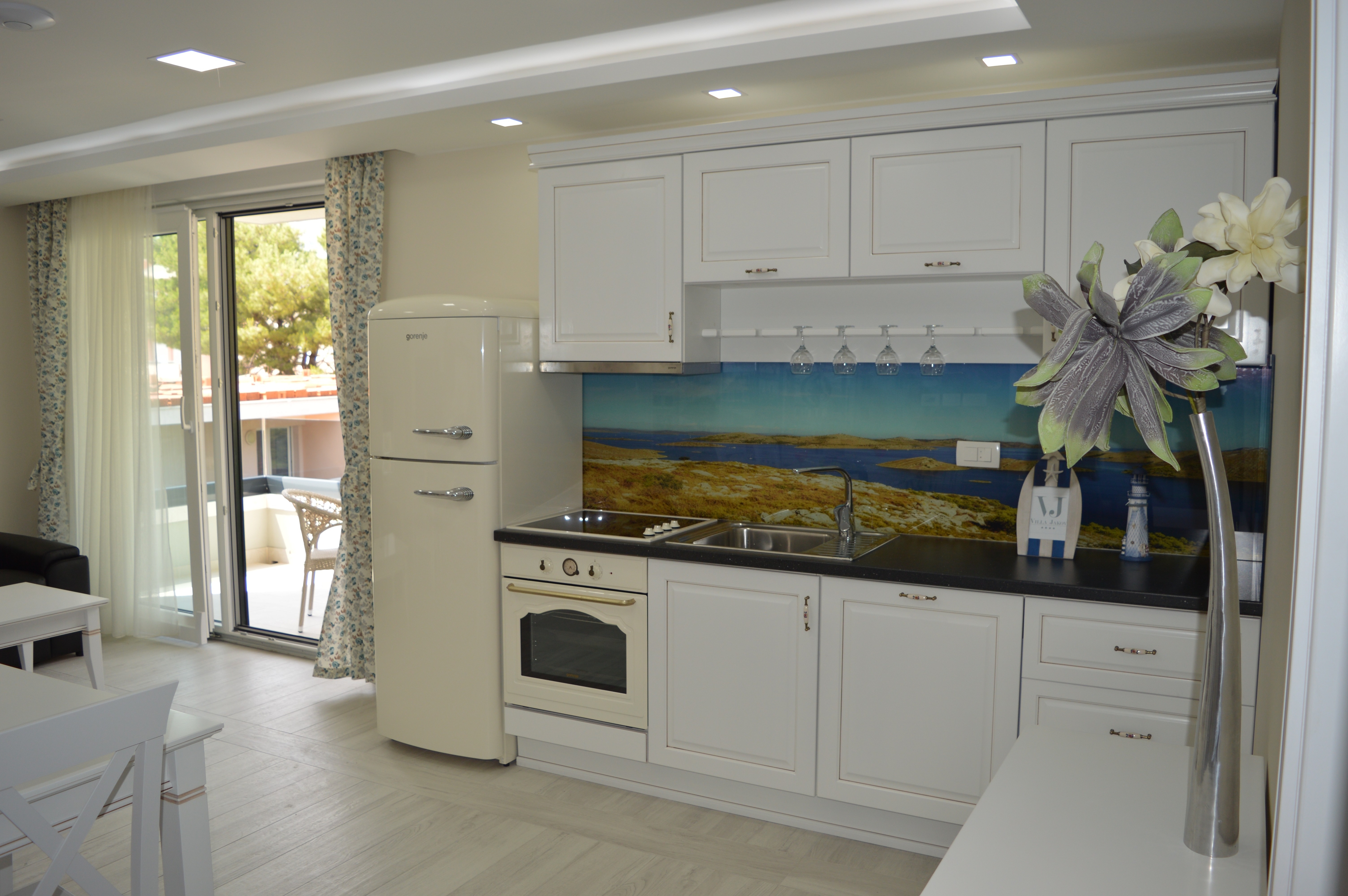 One bedroom apartment with balcony Promajna, Makarska  A-j