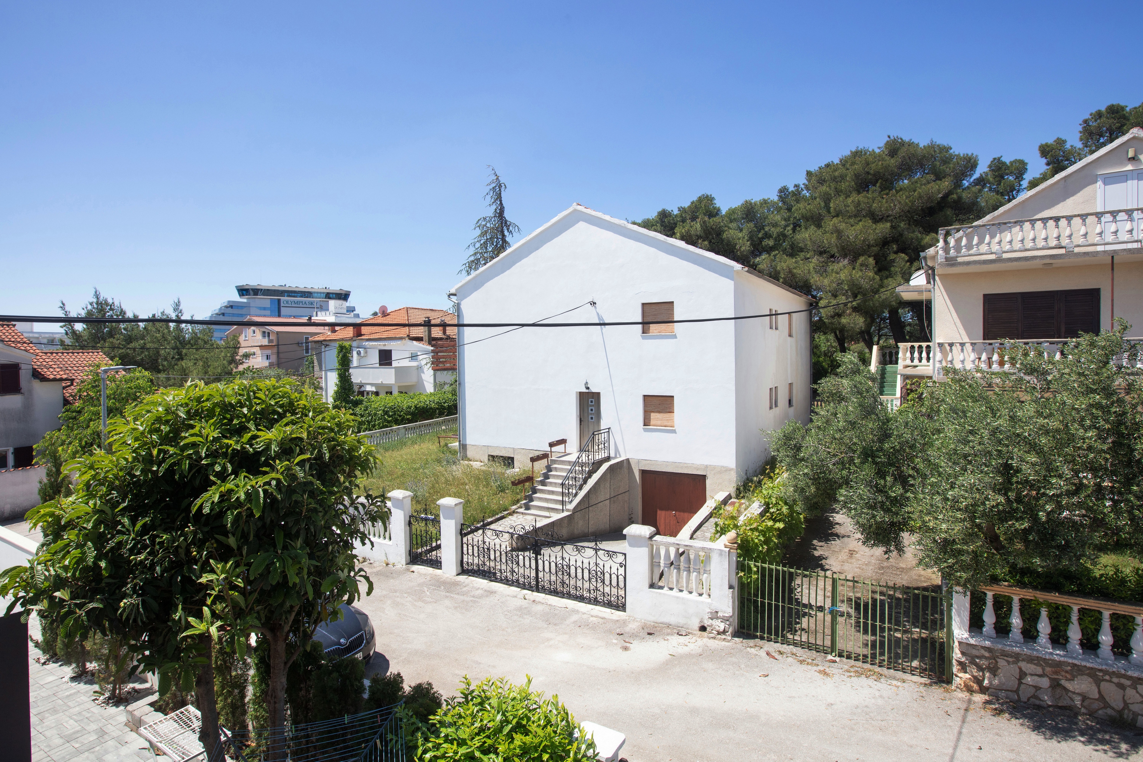 Two bedroom apartment with terrace Vodice  A-b