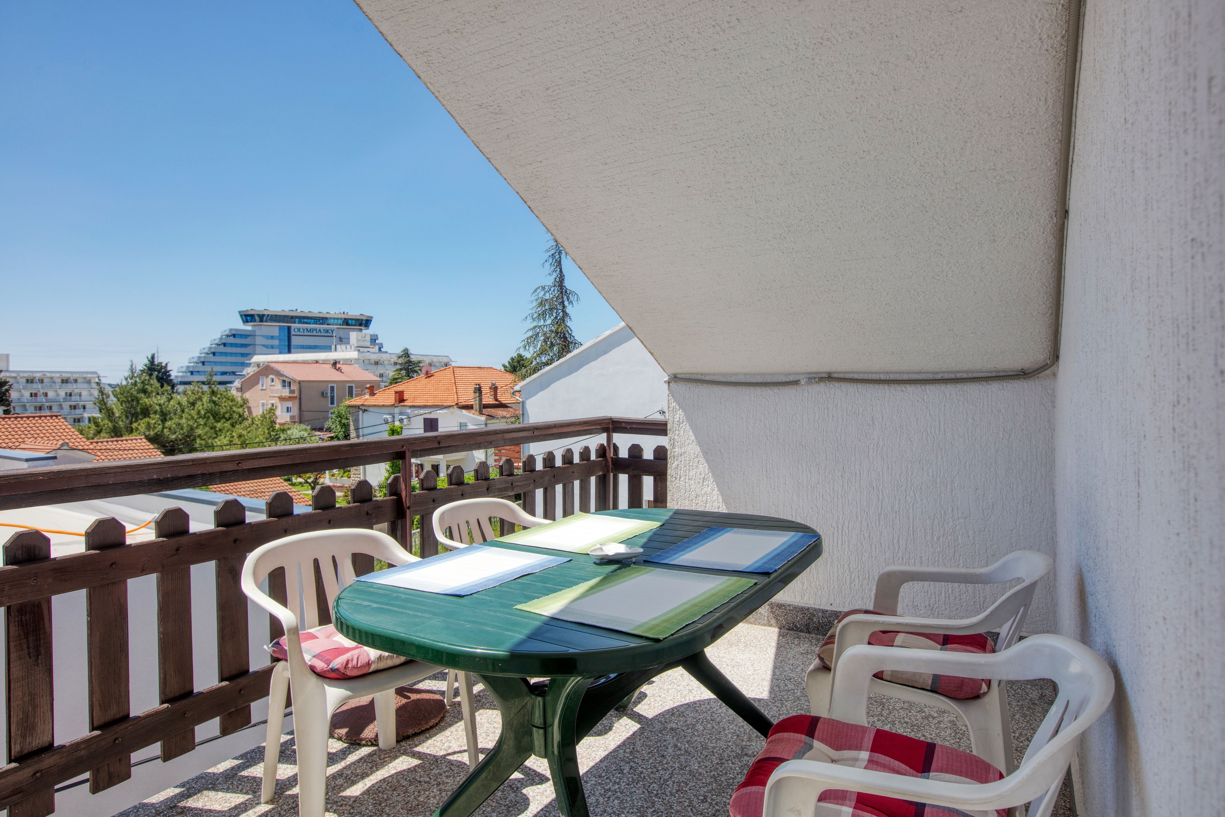 Two bedroom apartment with balcony Vodice  A-c