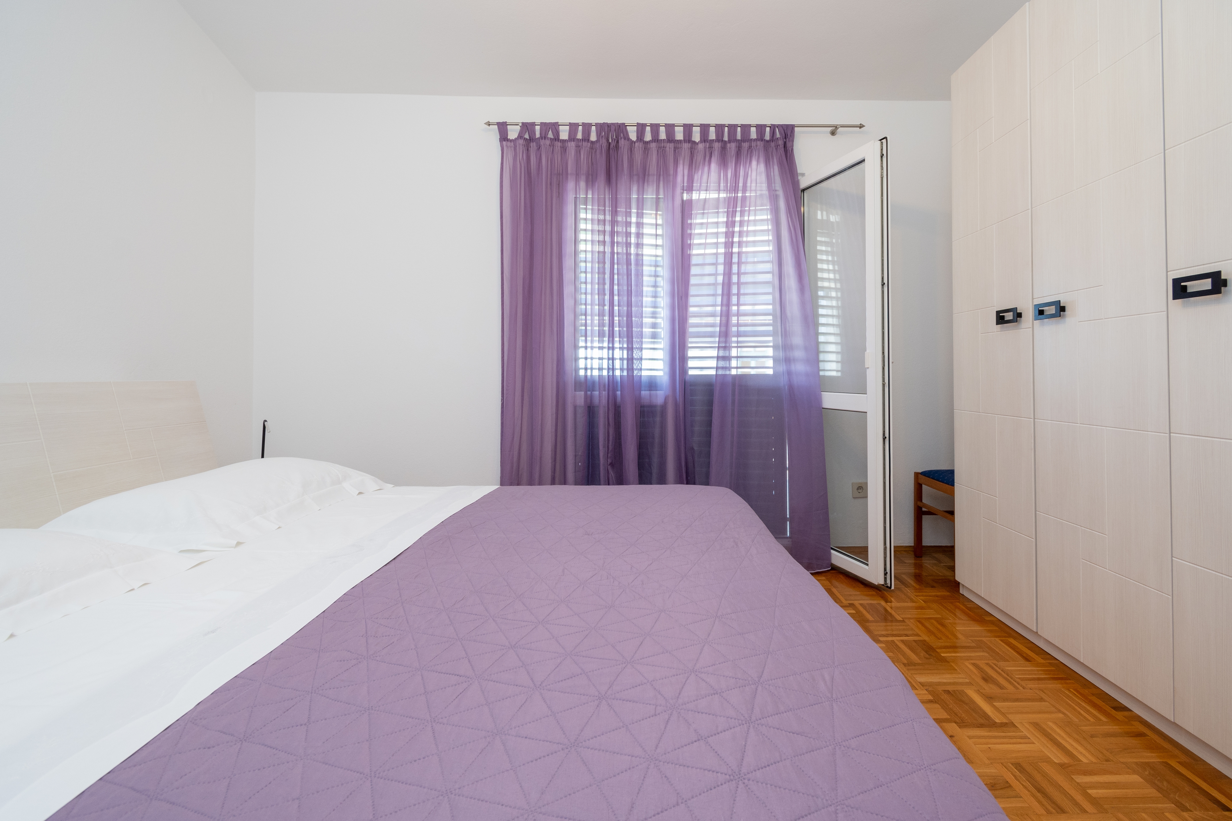Two bedroom apartment with terrace Sveti Filip i Jakov, Biograd  A-a