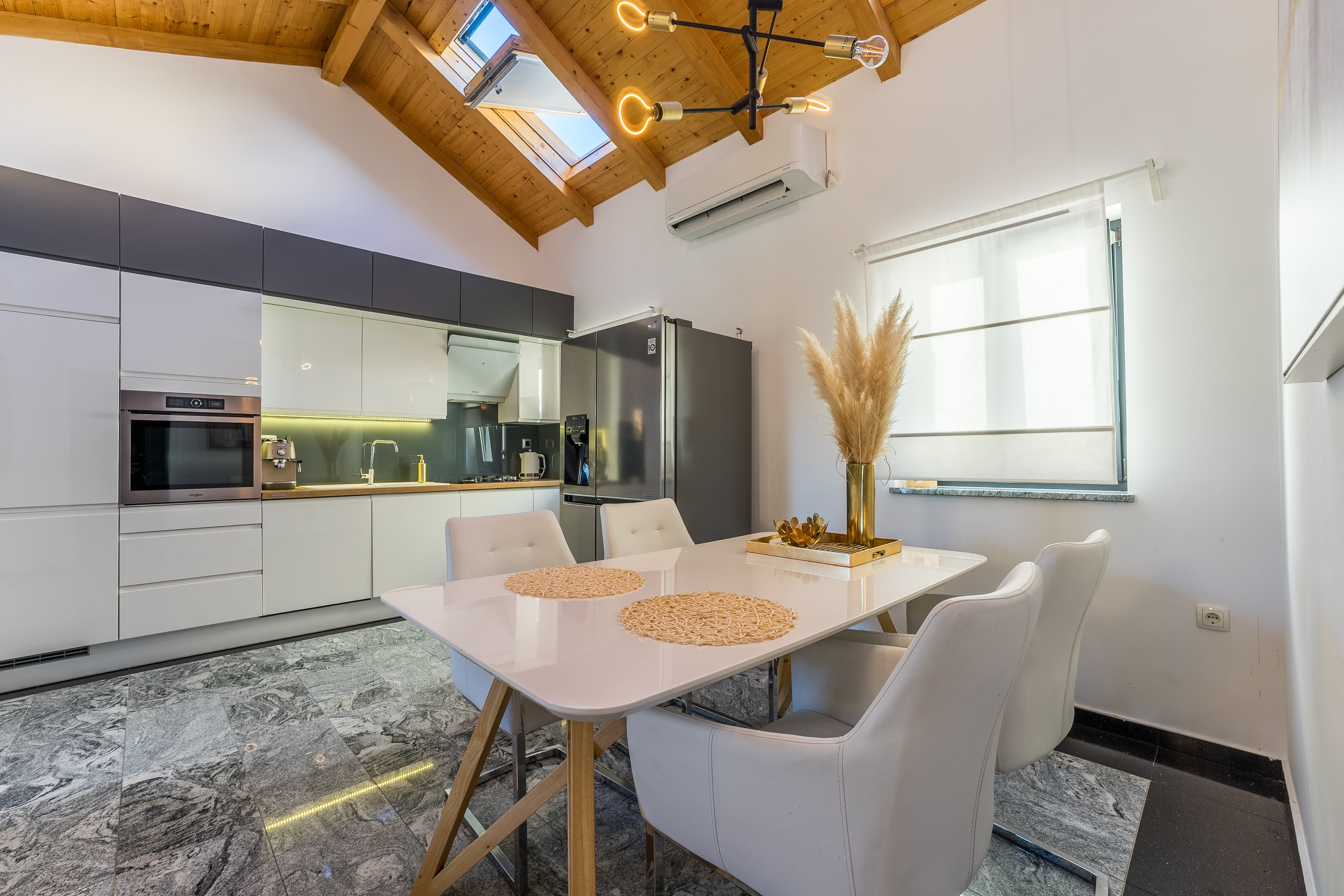 Two bedroom house with terrace Privlaka, Zadar  K