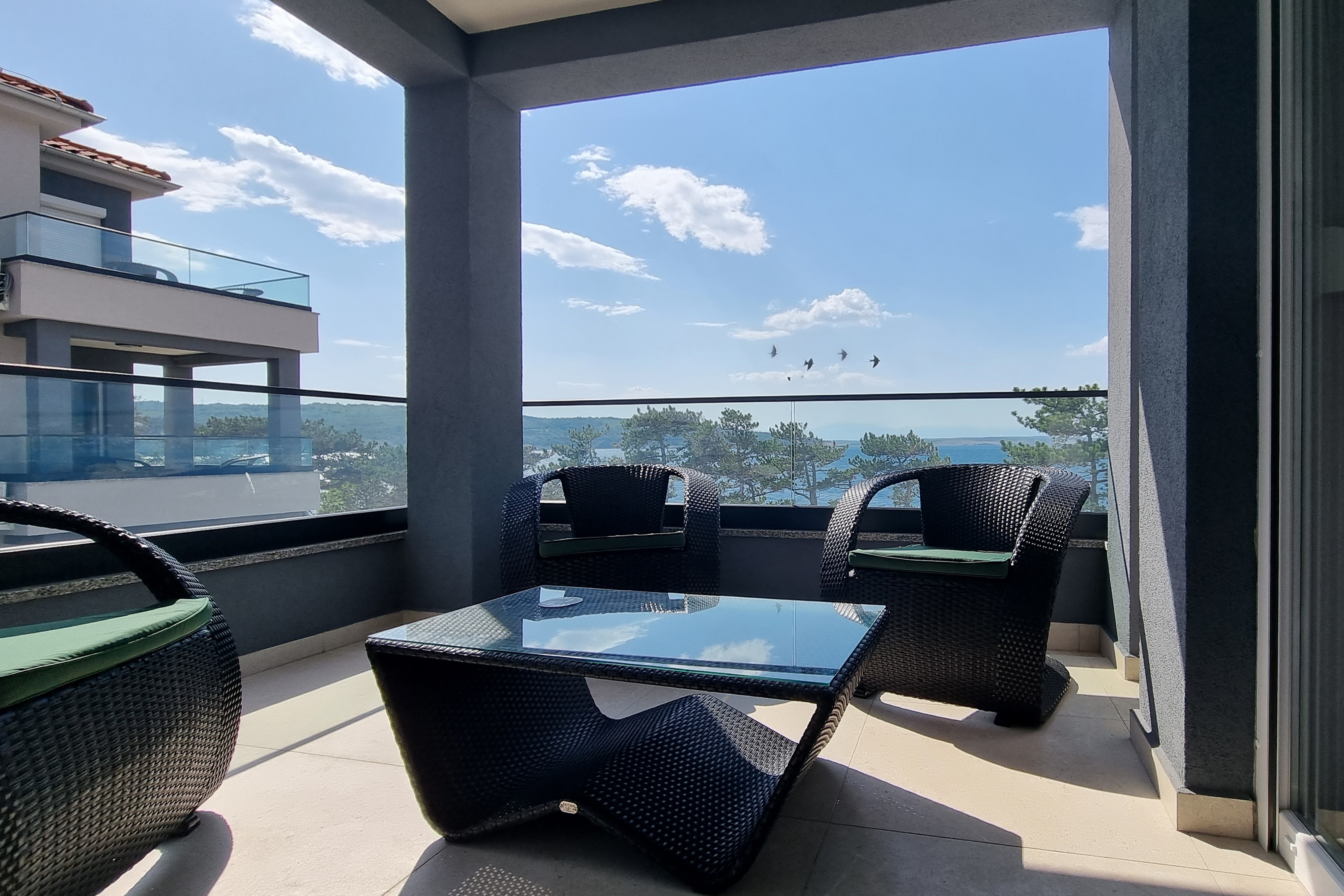 One bedroom apartment with terrace and sea view Šilo, Krk (A-21242-c) One bedroom apartment with terrace and sea view Šilo, Krk (A-21242-c)