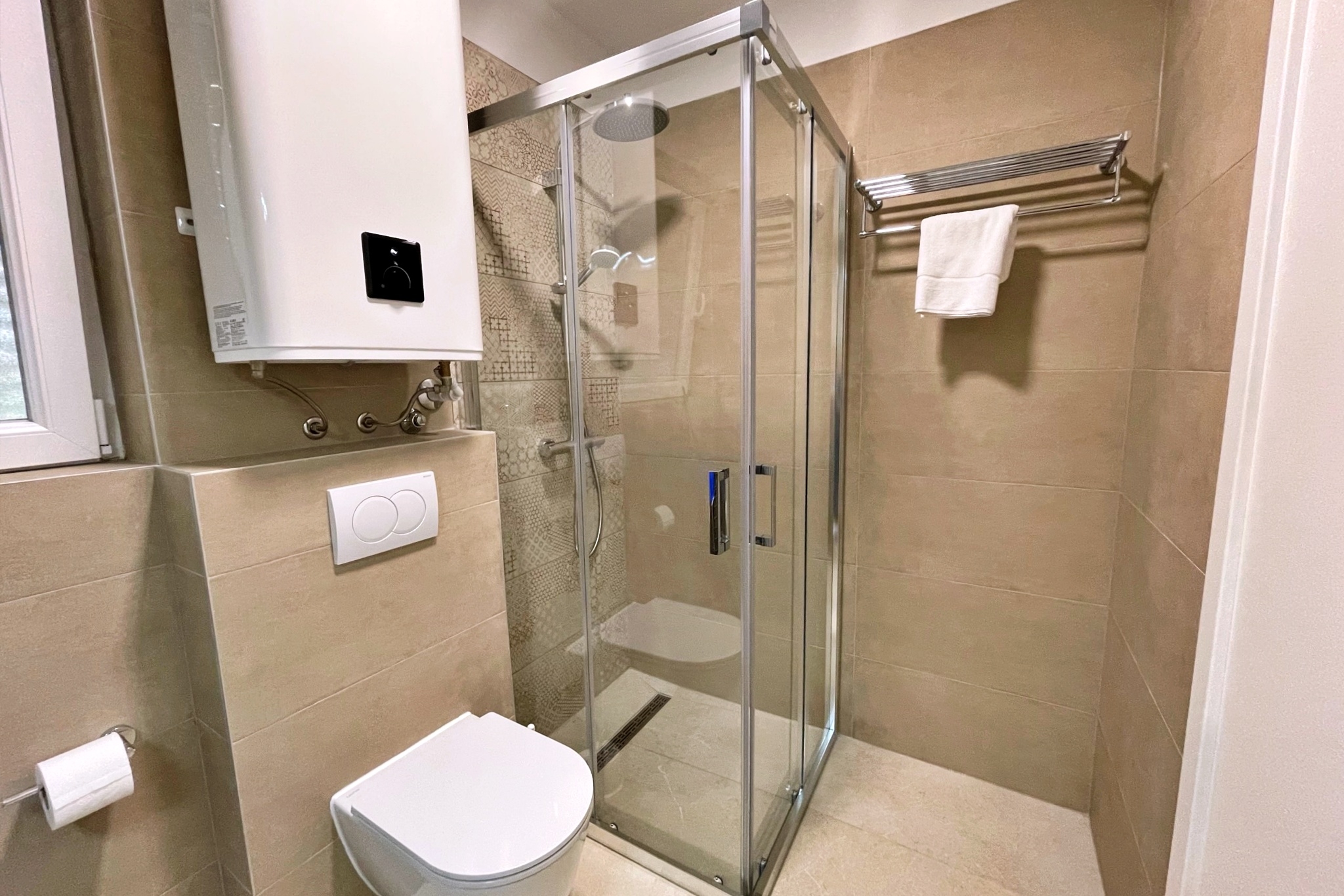 Two bedroom apartment with terrace and sea view Šilo, Krk  A-f
