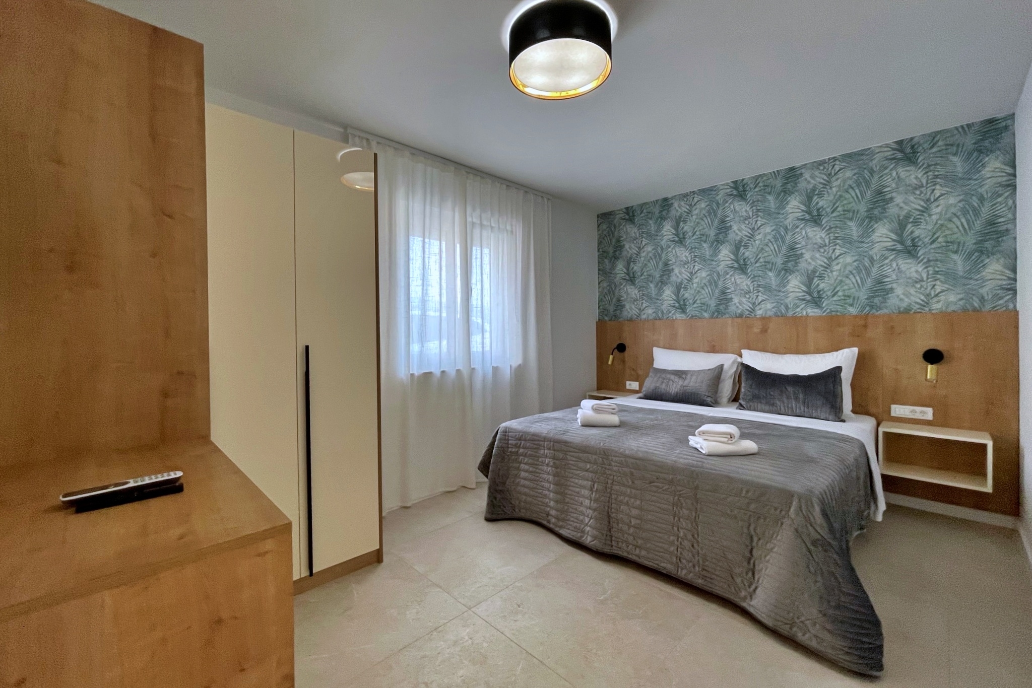 Two bedroom apartment with terrace and sea view Šilo, Krk  A-f