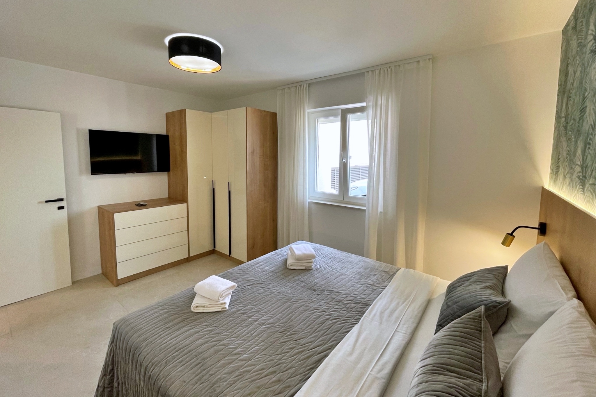 Two bedroom apartment with terrace and sea view Šilo, Krk  A-f