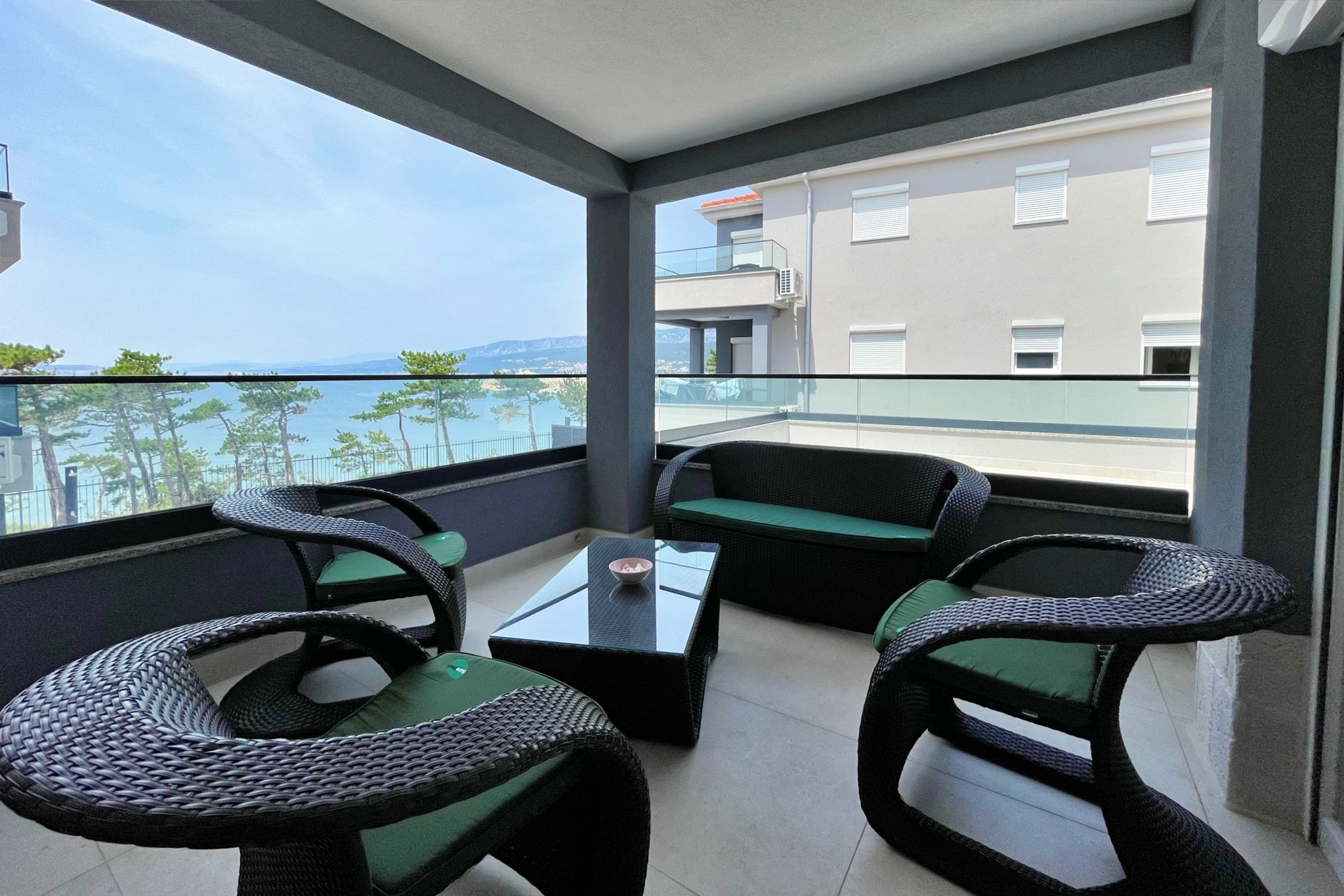 Two bedroom apartment with terrace and sea view Šilo, Krk (A-21242-f) Two bedroom apartment with terrace and sea view Šilo, Krk (A-21242-f)