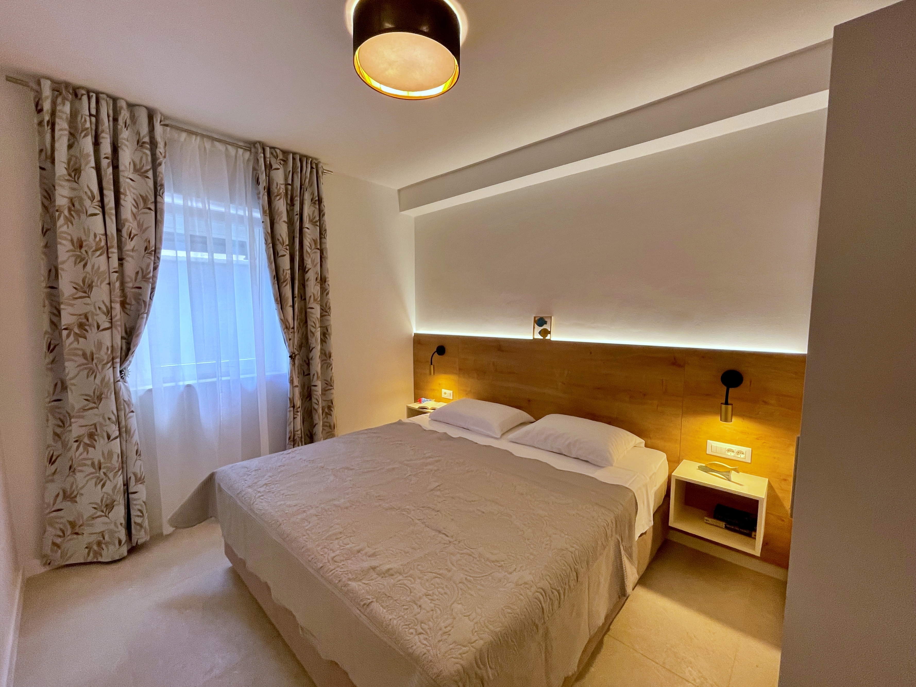 Two bedroom apartment with terrace and sea view Šilo, Krk  A-i