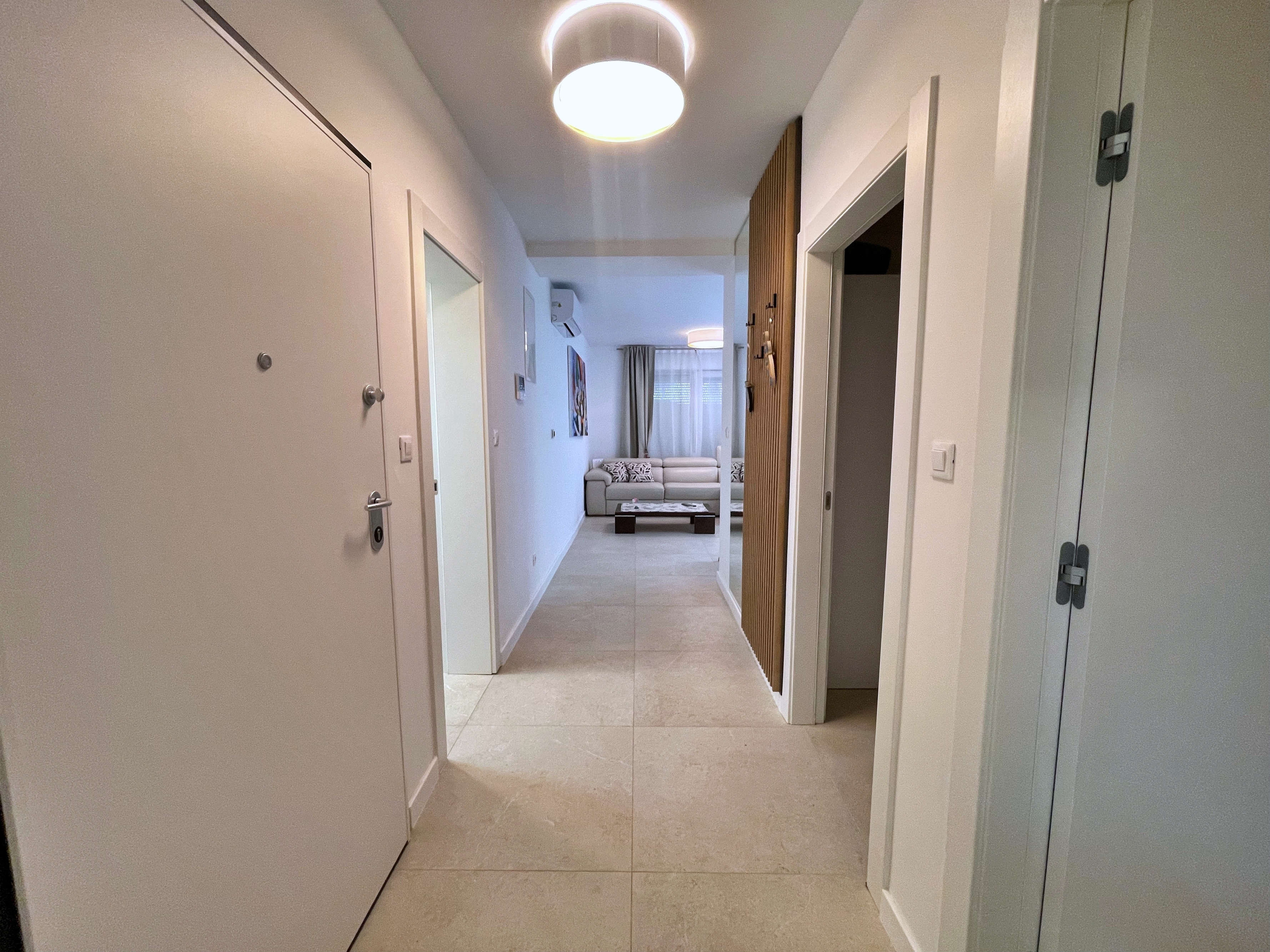 Two bedroom apartment with terrace and sea view Šilo, Krk  A-i