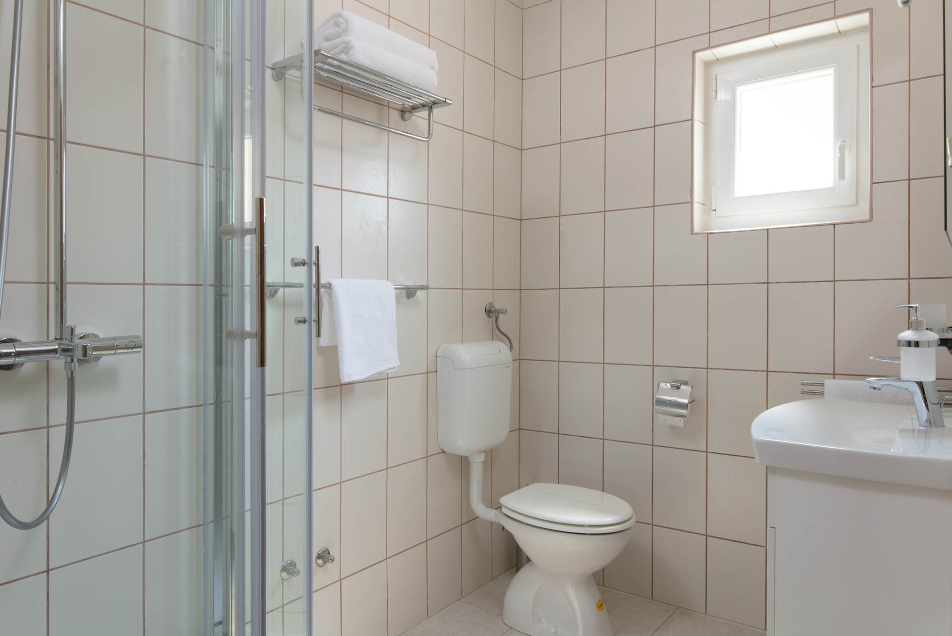 Two bedroom house with terrace Pučišća, Brač  K