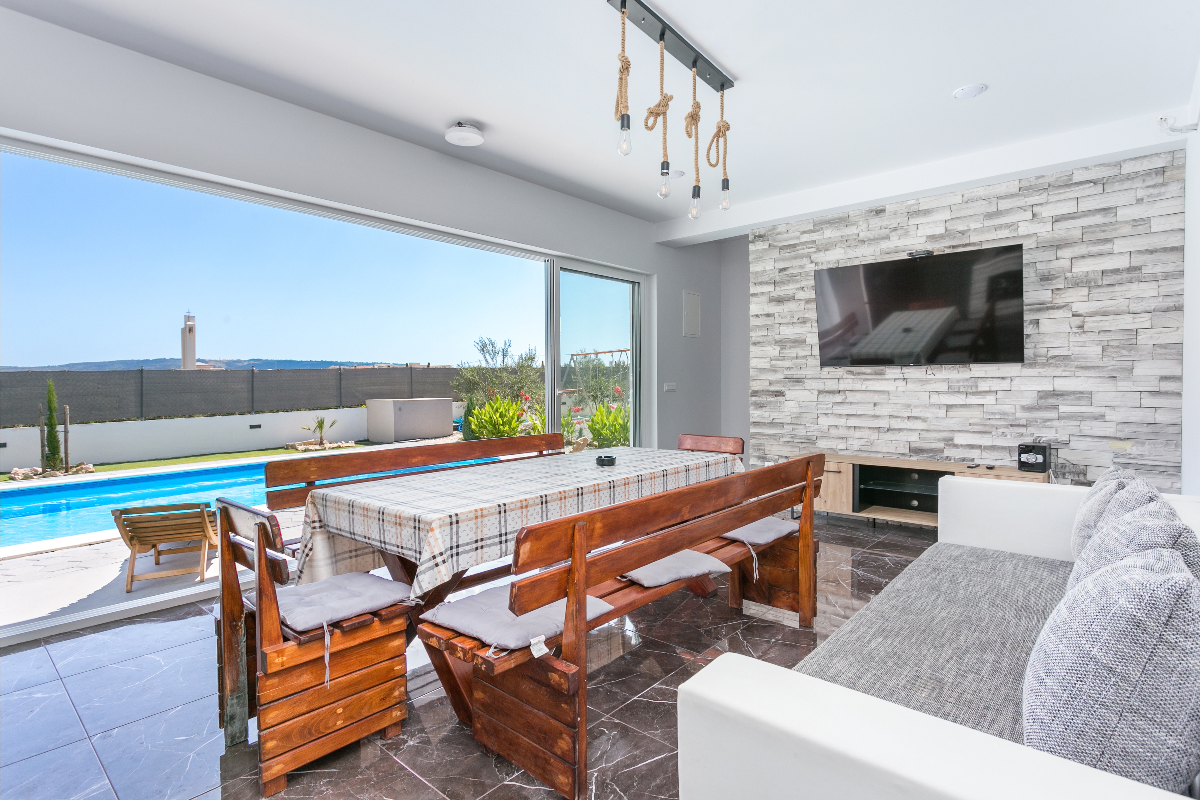 Three bedroom house with terrace Kaštel Štafilić, Kaštela (K-21263)