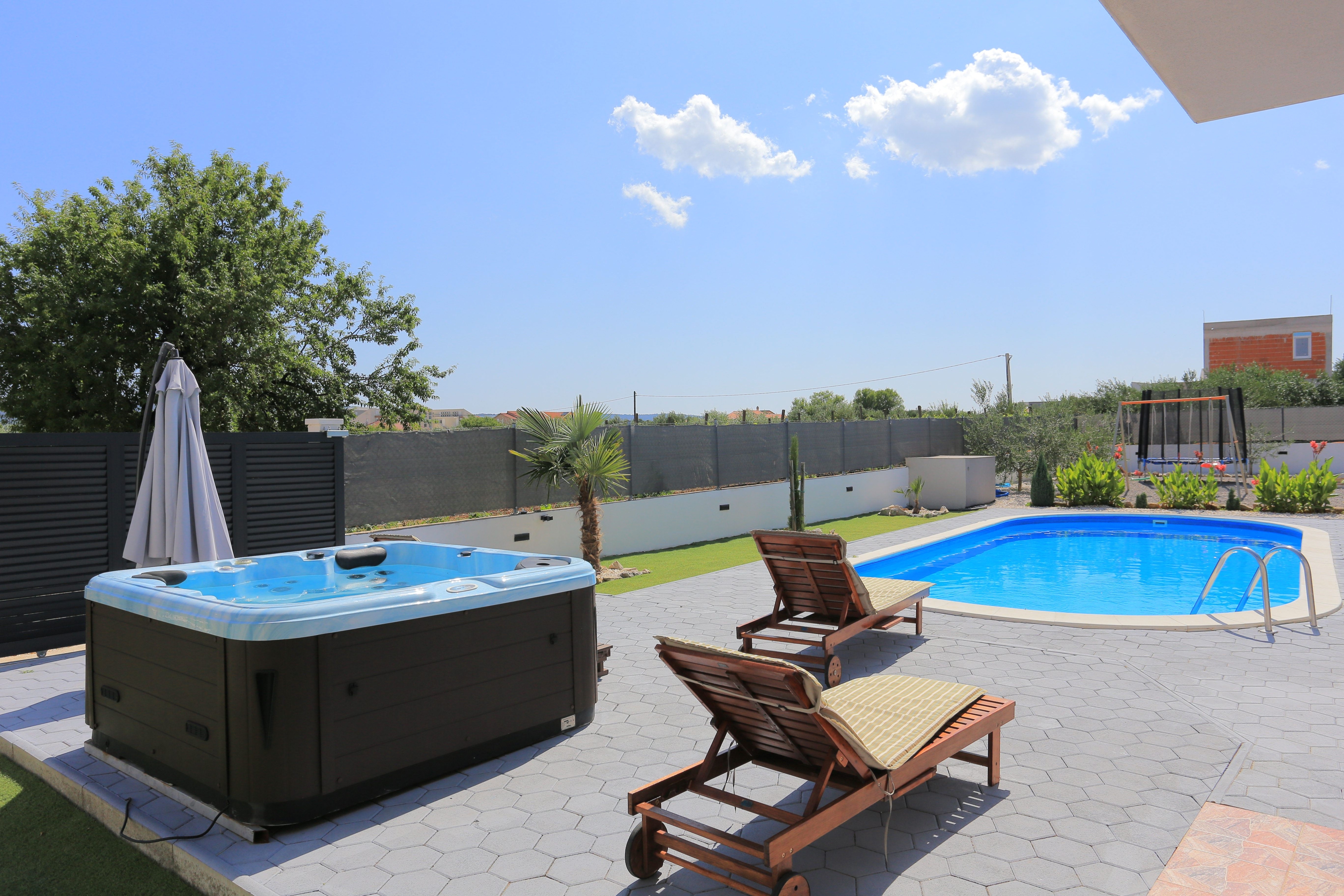 Three bedroom house with terrace Kaštel Štafilić, Kaštela  K