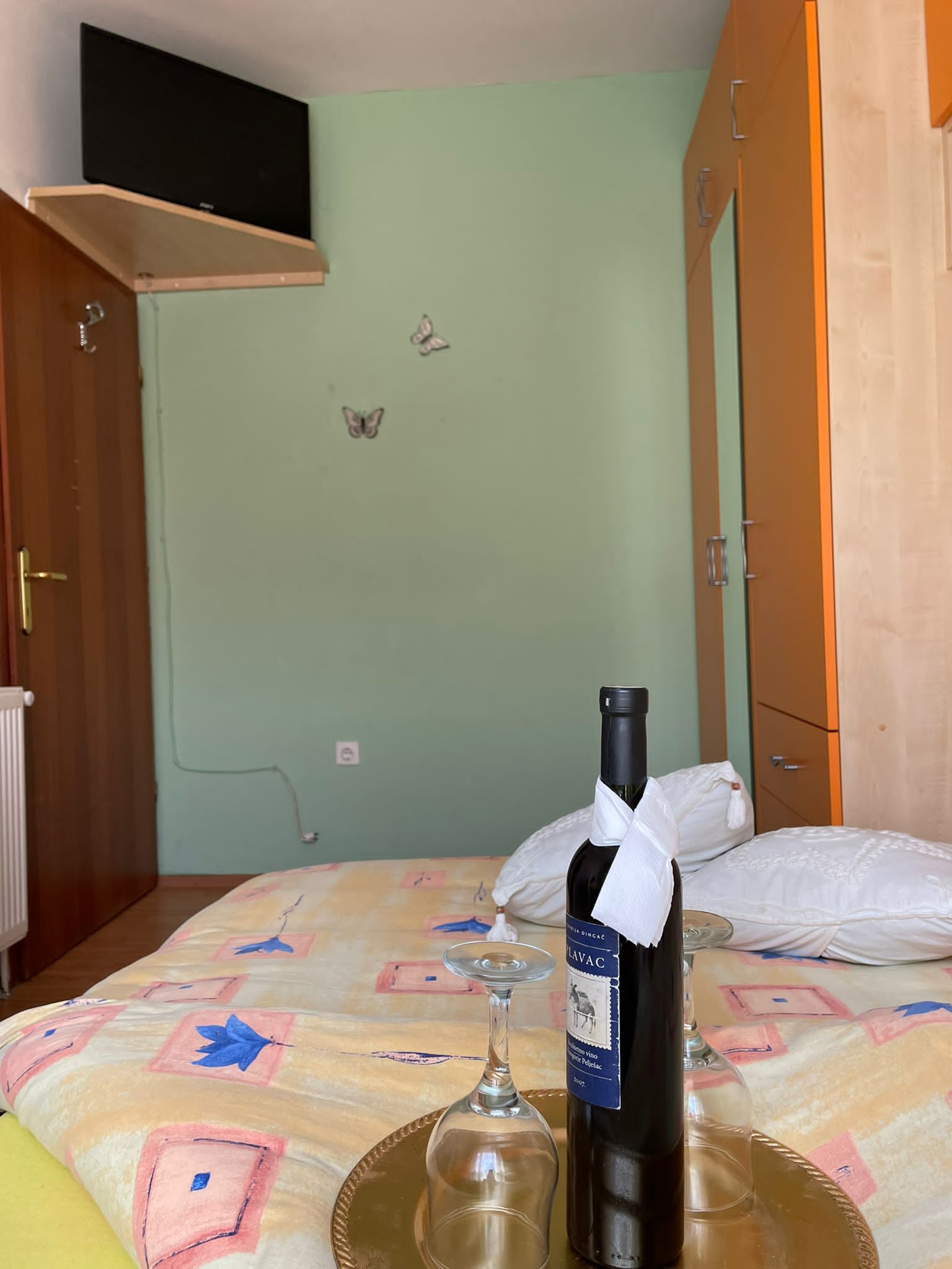 Three bedroom house with terrace Mijaca, Zagora  K
