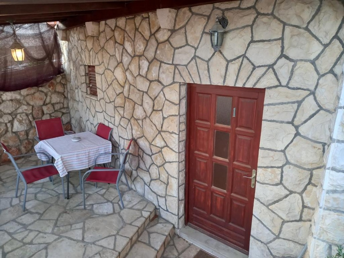 One bedroom apartment near beach Ivan Dolac, Hvar  A-a
