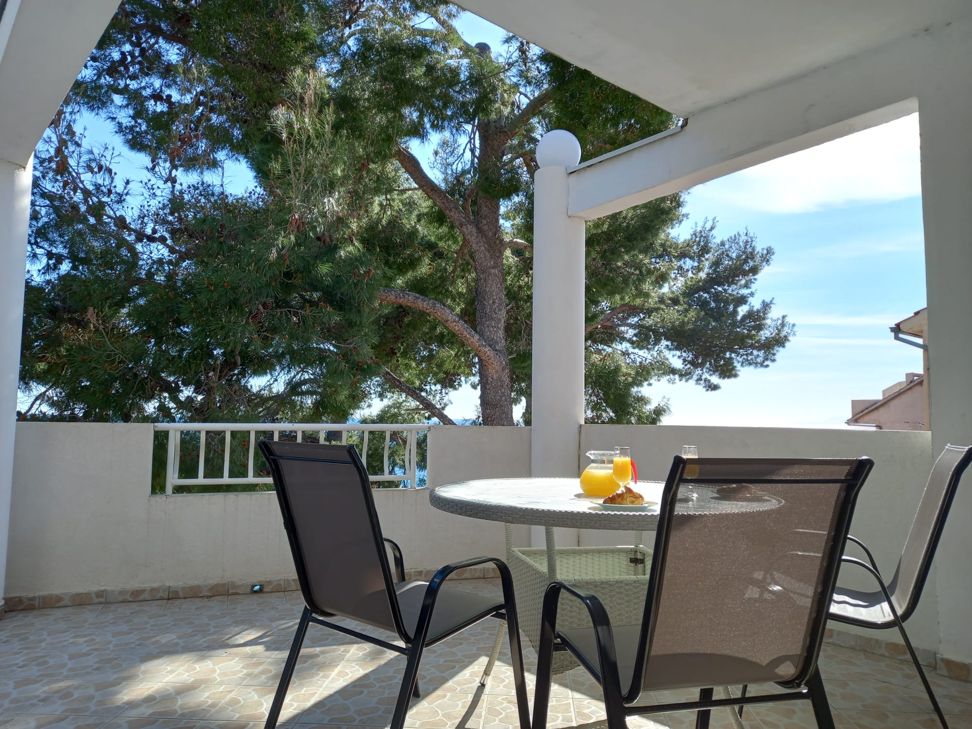 Two bedroom apartment near beach Ivan Dolac, Hvar (A-21269-d)