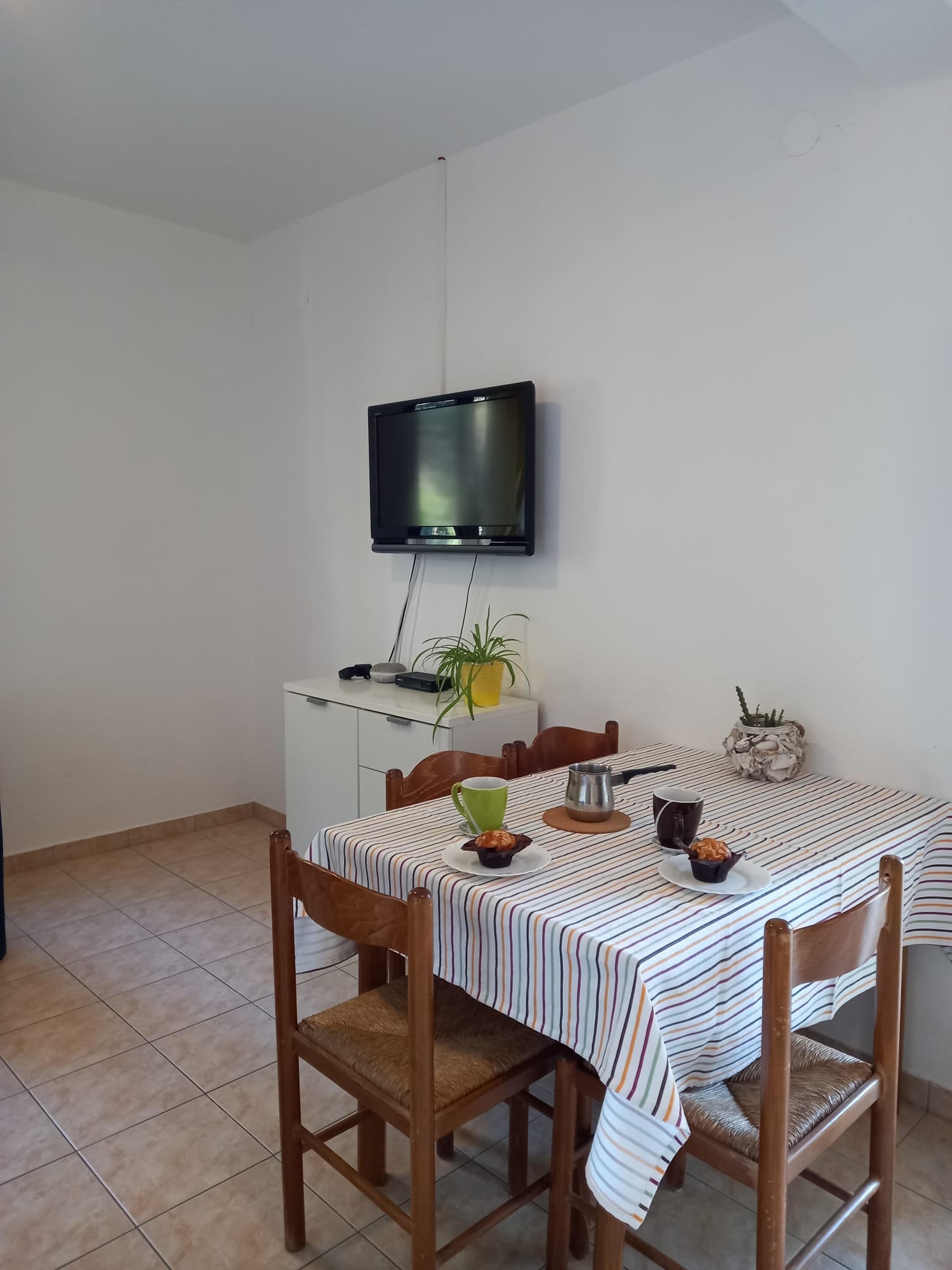 Top Hvar Ivan Dolac Top Hvar Ivan Dolac