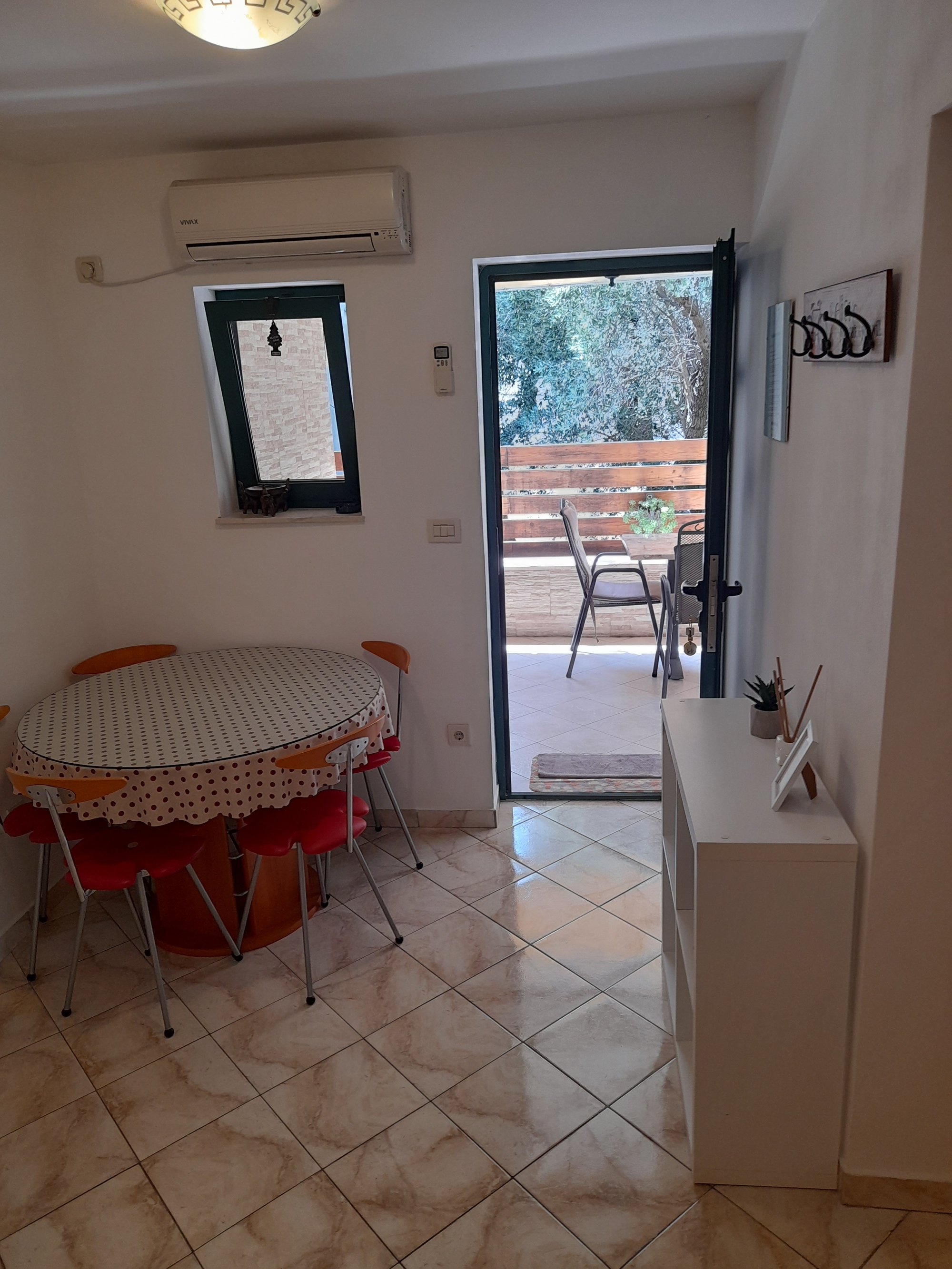 Two bedroom apartment with terrace Živogošće - Blato, Makarska  A-a