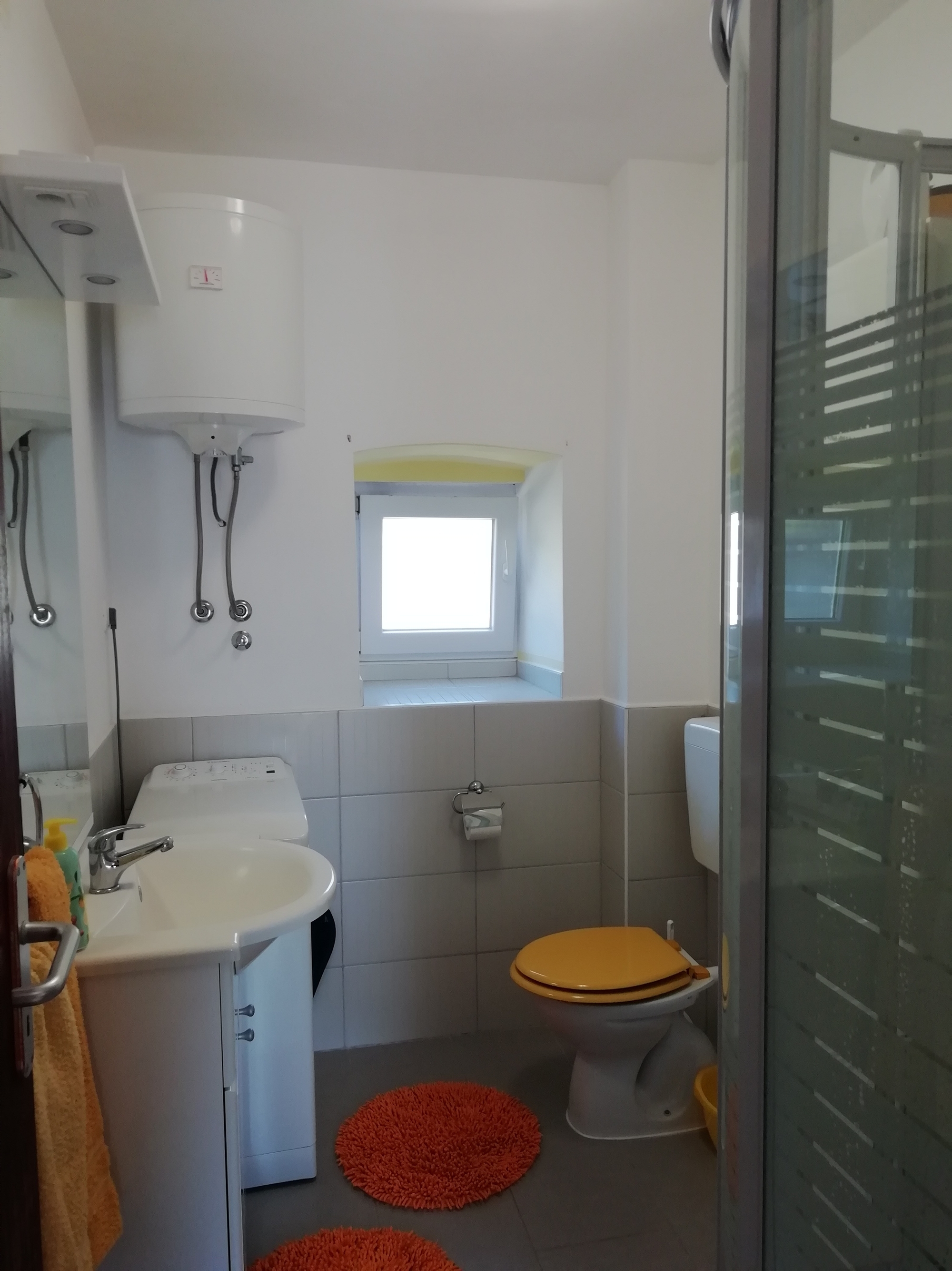 Jednosobni apartman s terasom i pogledom na more Prvić Luka, Prvić  A-a