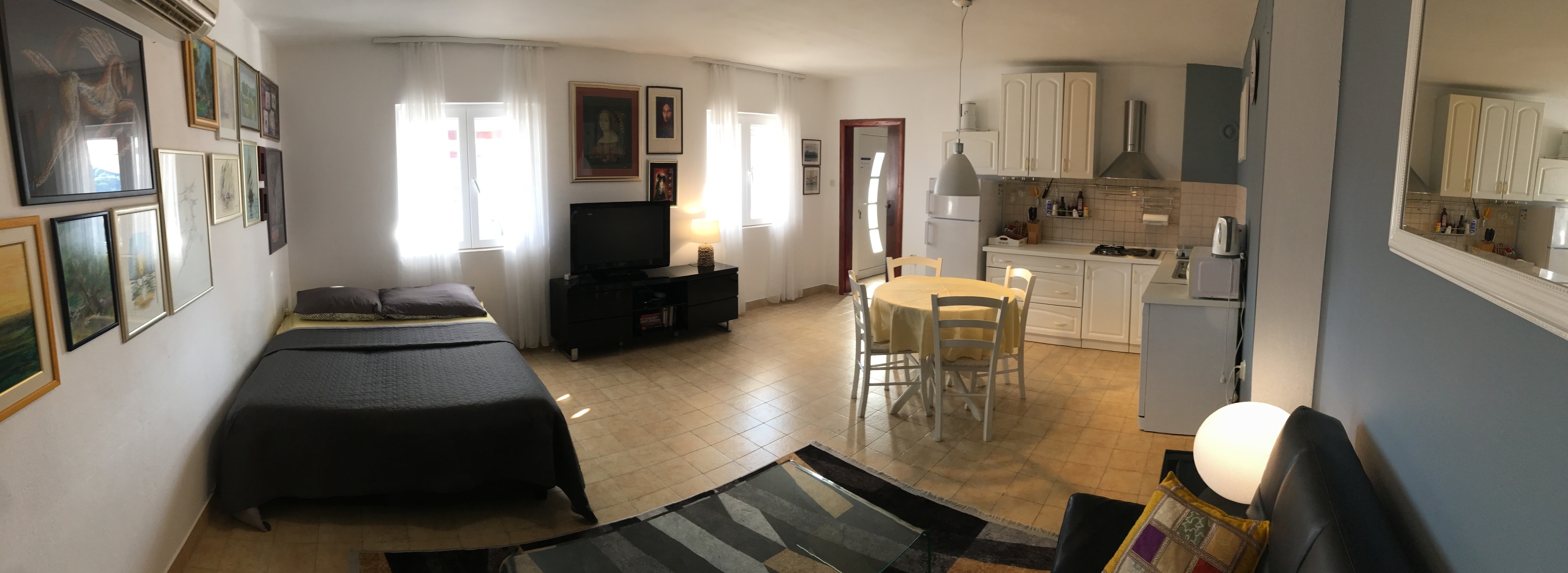 Jednosobni apartman s terasom i pogledom na more Prvić Luka, Prvić  A-a