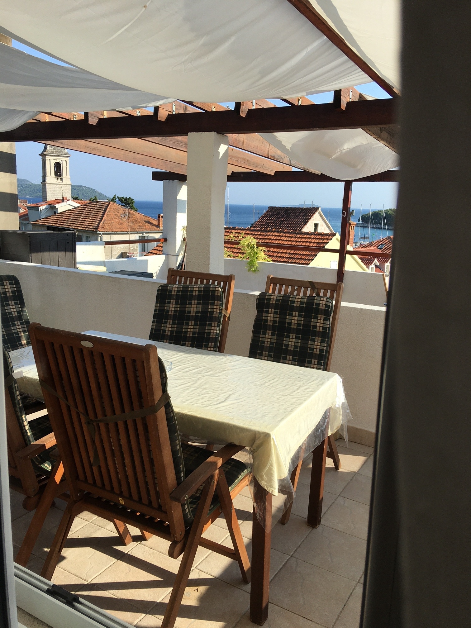 Jednosobni apartman s terasom i pogledom na more Prvić Luka, Prvić  A-a