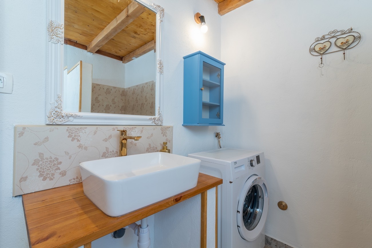 Two bedroom house with terrace Vrsine, Trogir  K