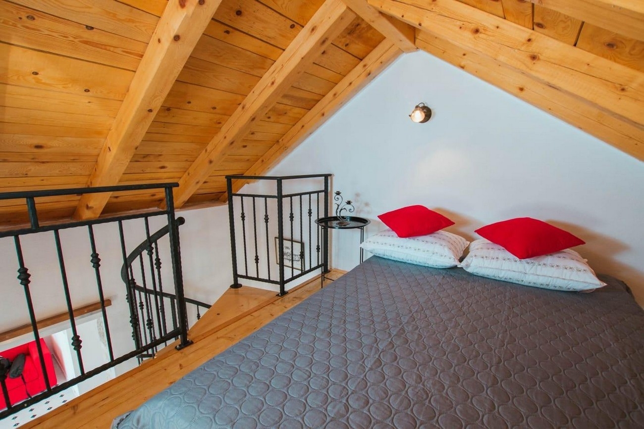 Two bedroom house with terrace Vrsine, Trogir  K