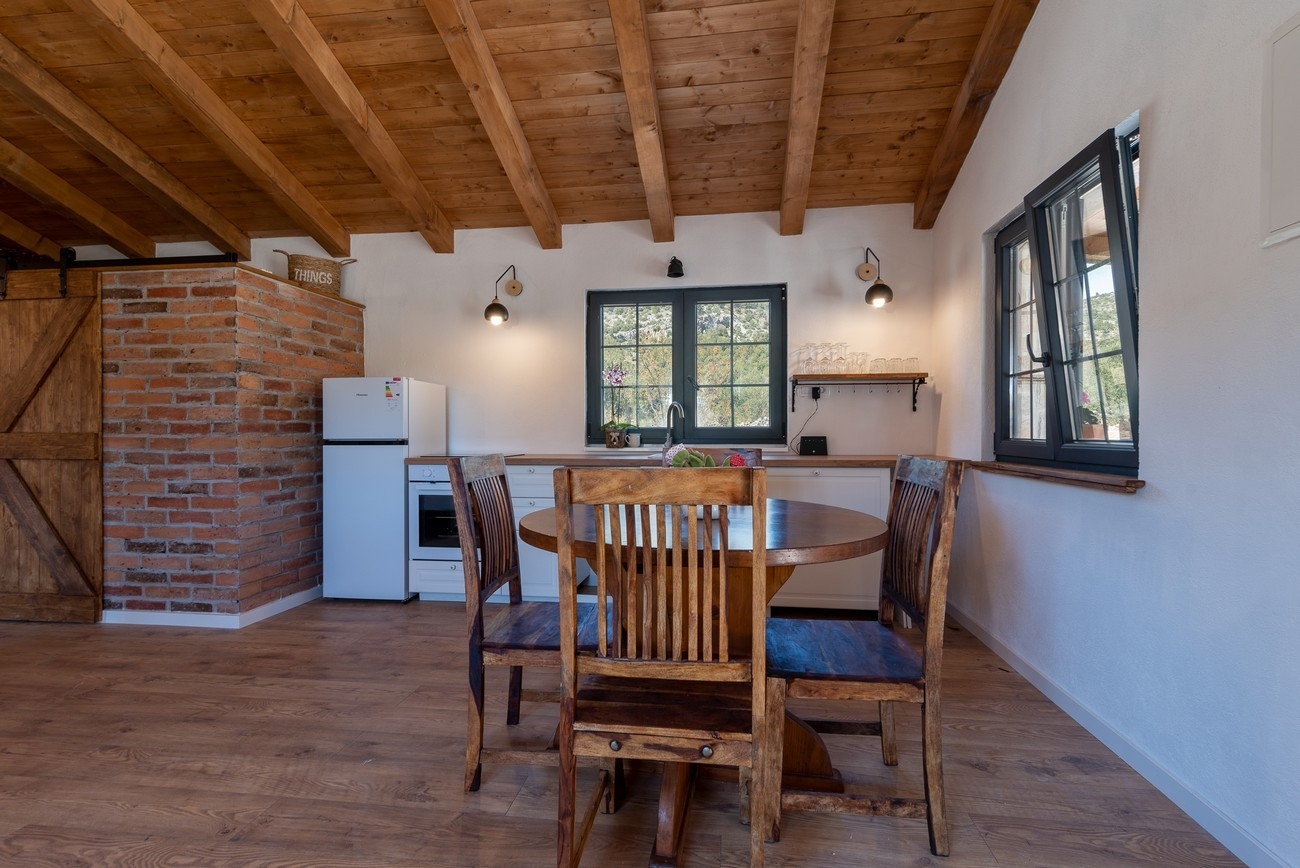 Two bedroom house with terrace Vrsine, Trogir  K
