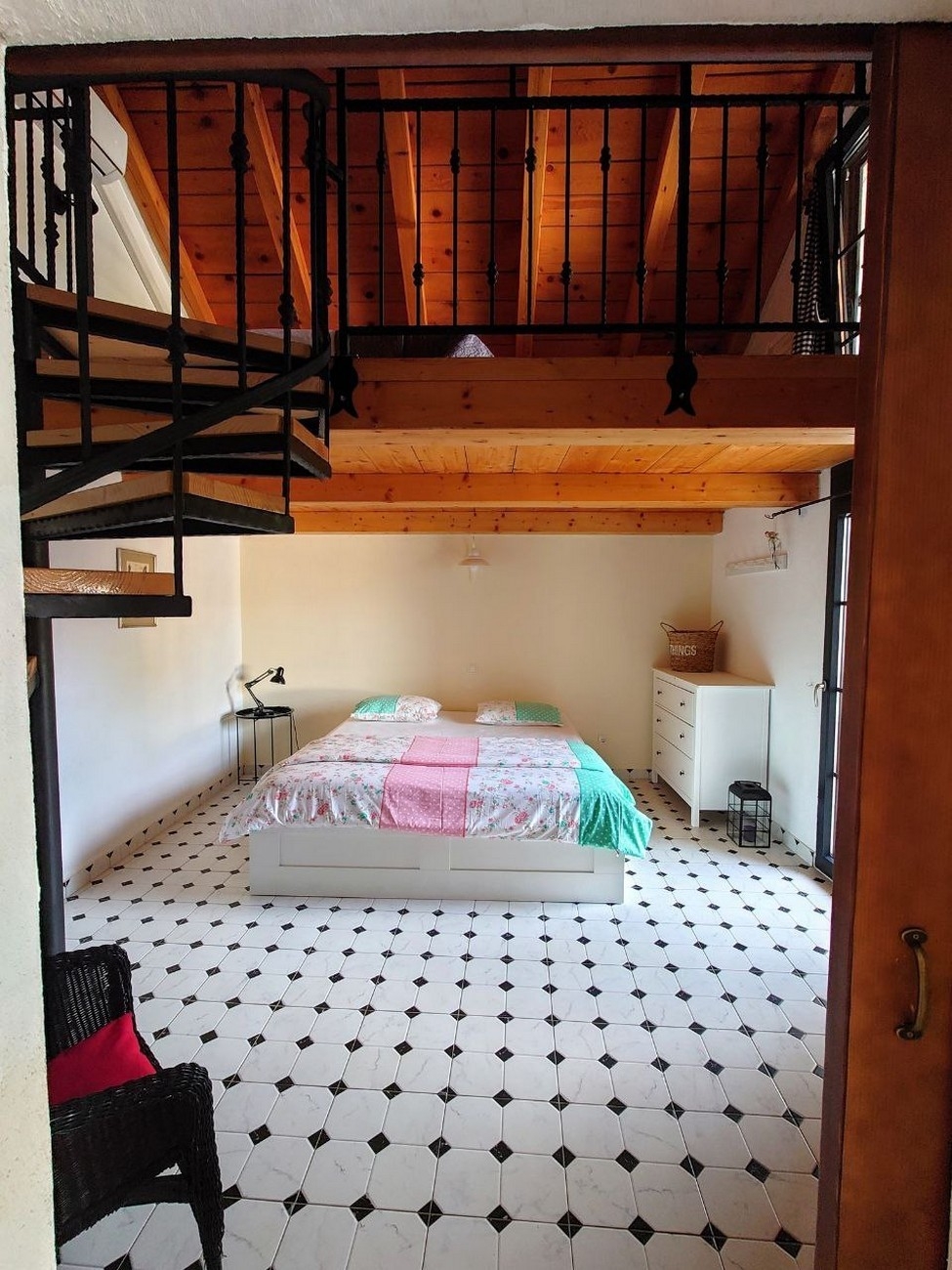 Two bedroom house with terrace Vrsine, Trogir  K