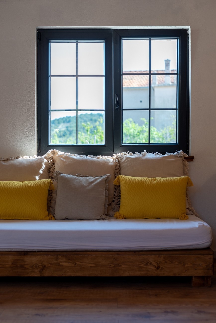 Two bedroom house with terrace Vrsine, Trogir  K