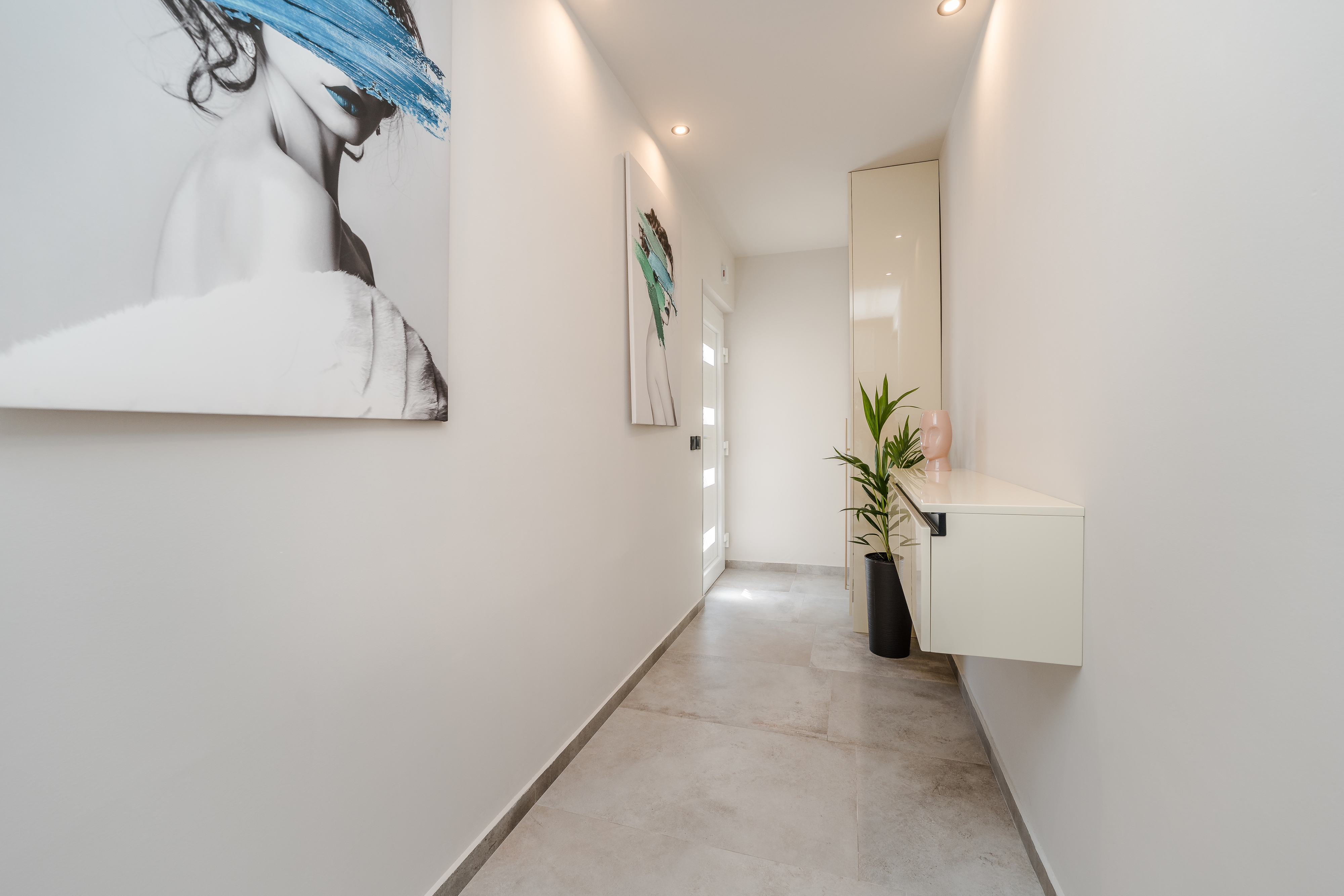 Three bedroom house with terrace Privlaka, Zadar  K