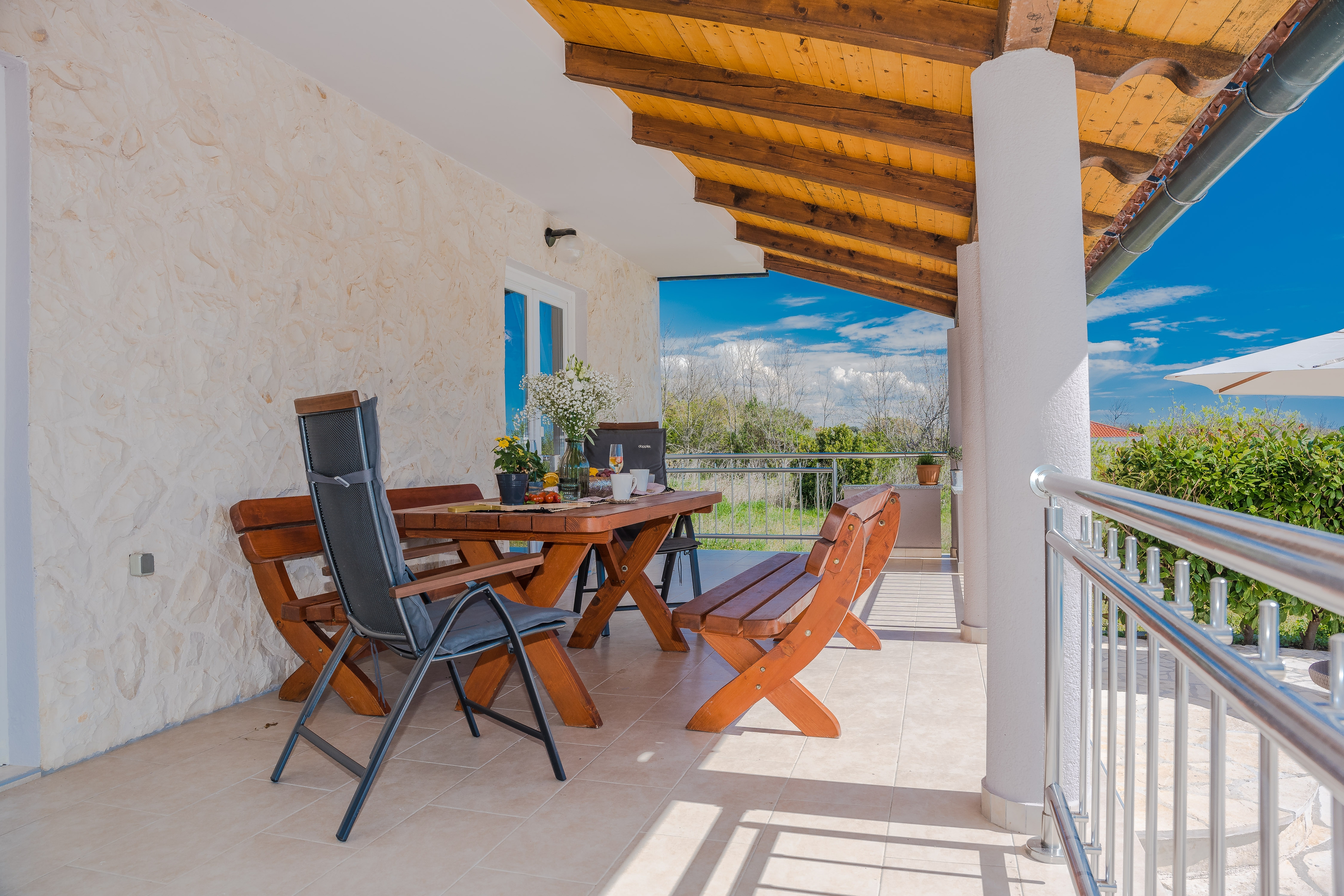 Three bedroom house with terrace Privlaka, Zadar  K