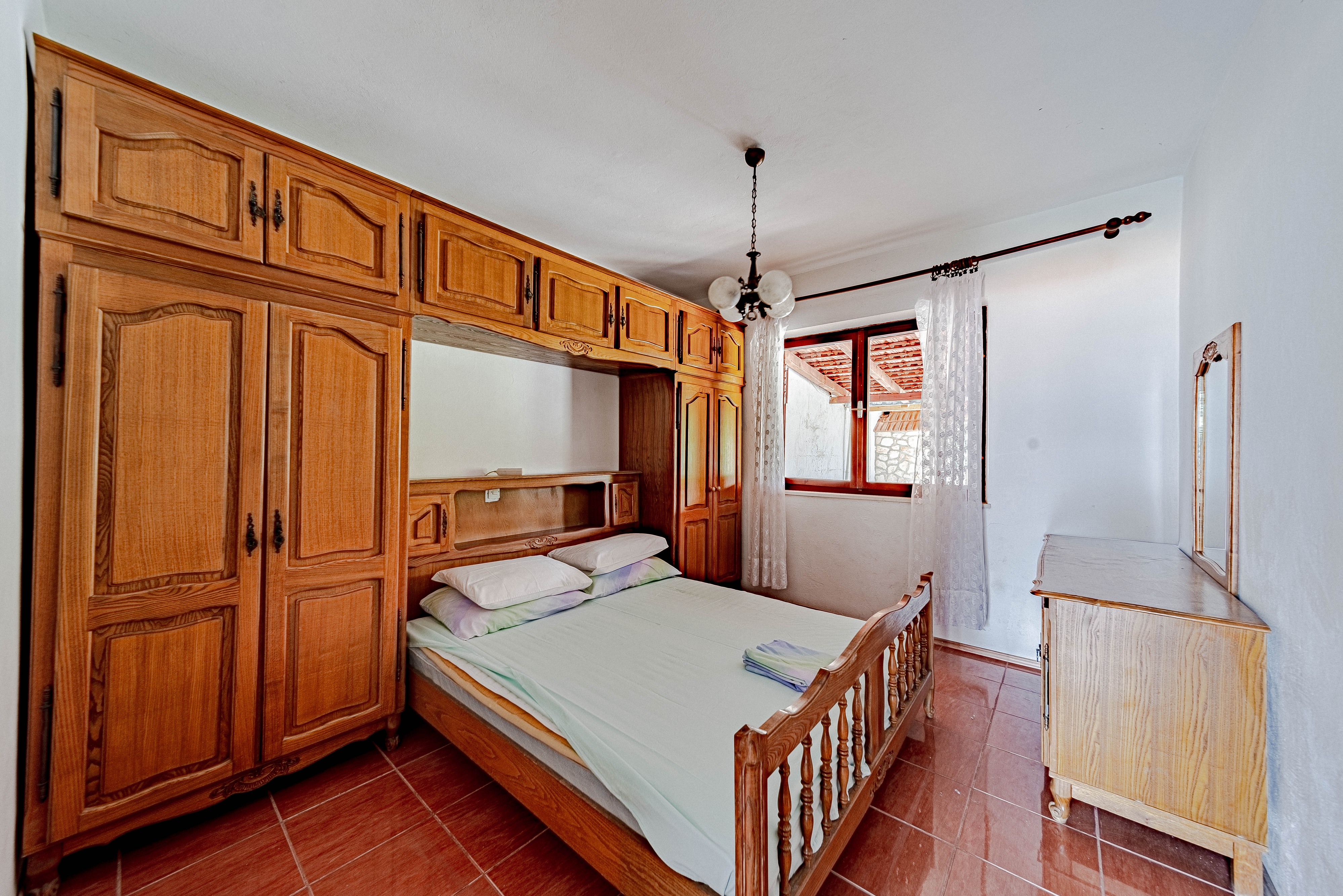 Comfortable and spacious house near beach Lumbarda, Korčula  K