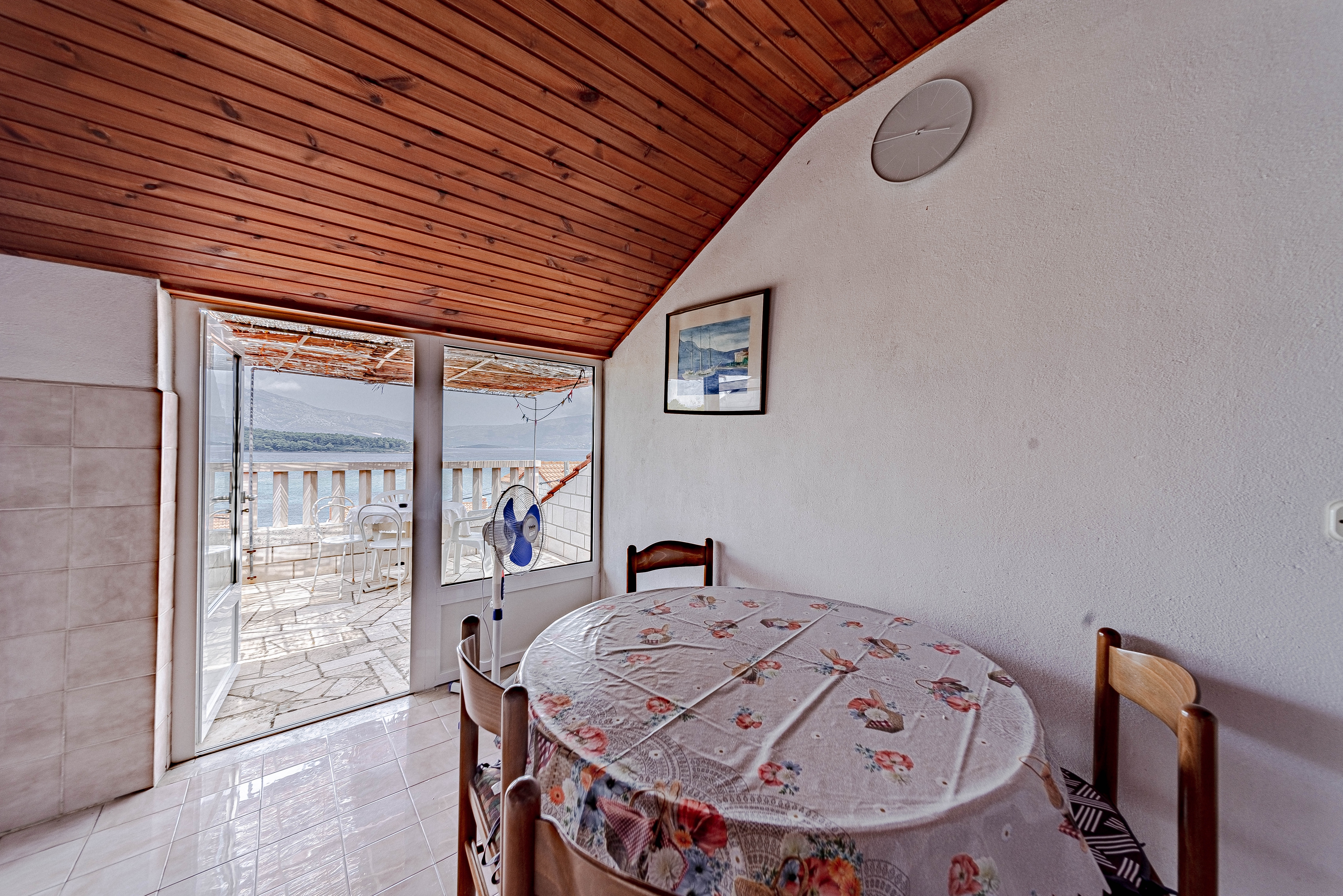 Comfortable and spacious house near beach Lumbarda, Korčula  K