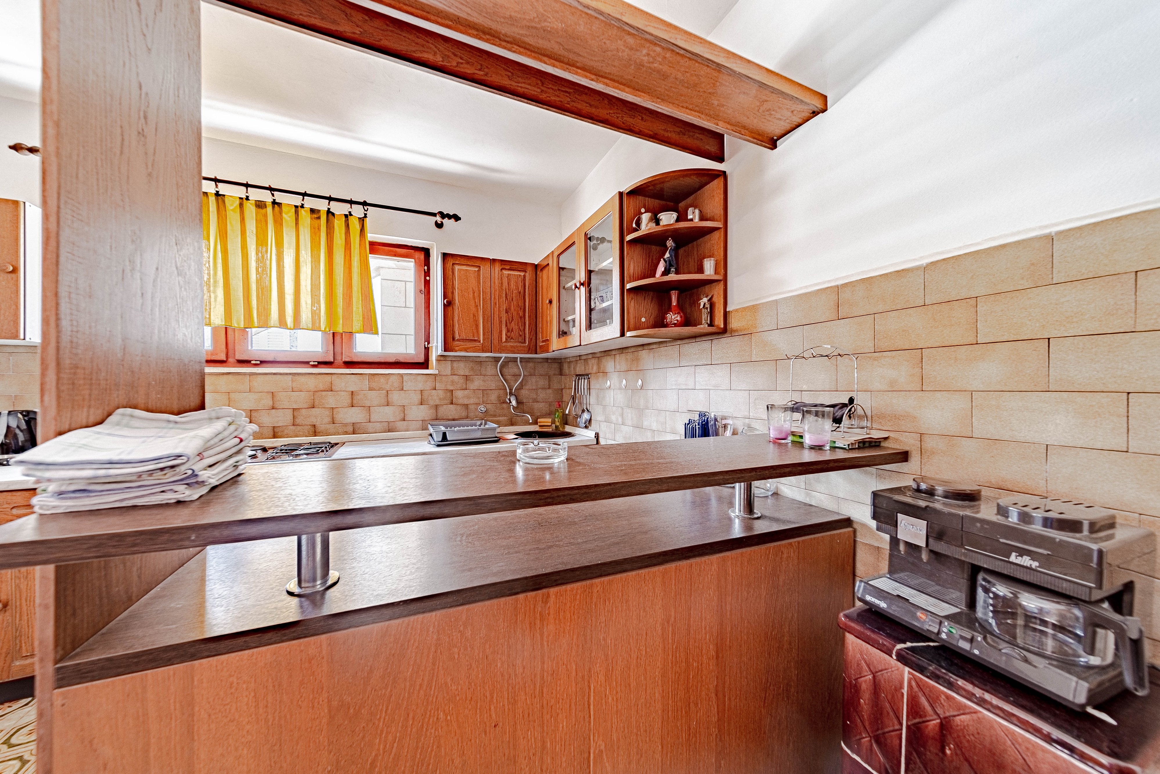 Comfortable and spacious house near beach Lumbarda, Korčula  K