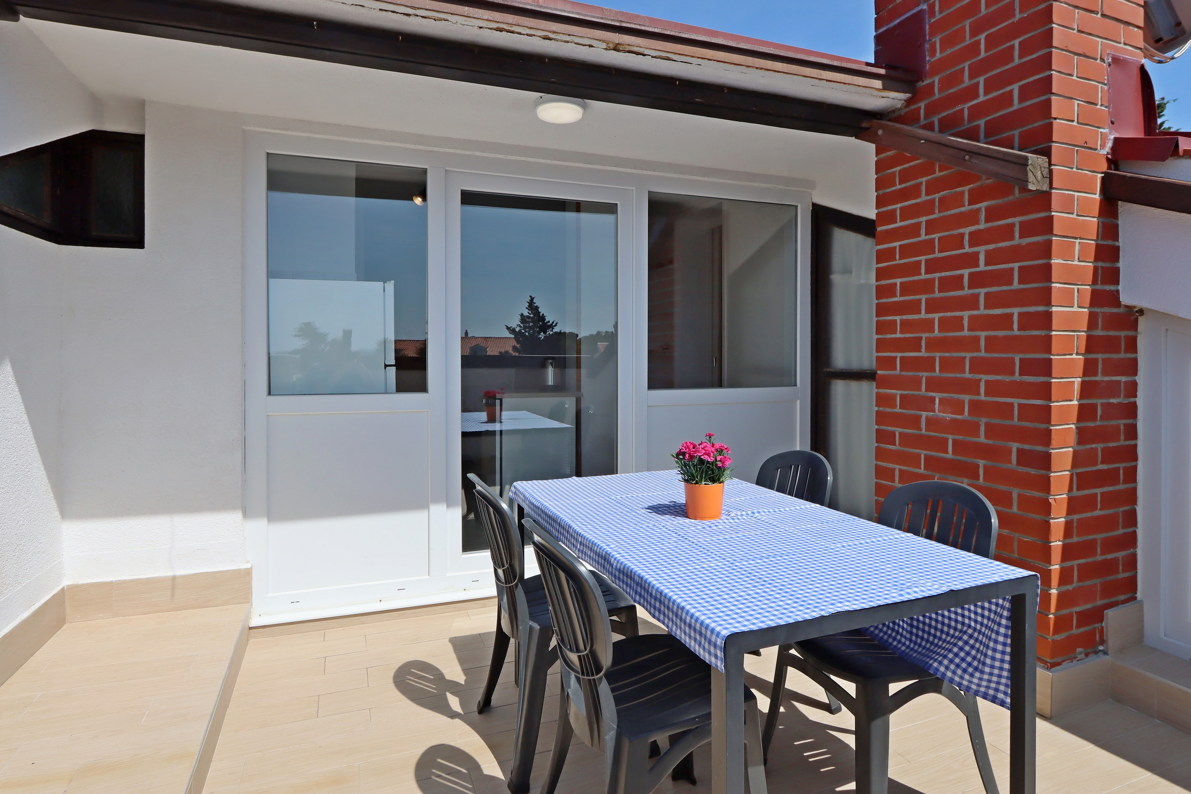 Two bedroom apartment with terrace Novalja, Pag  A-e
