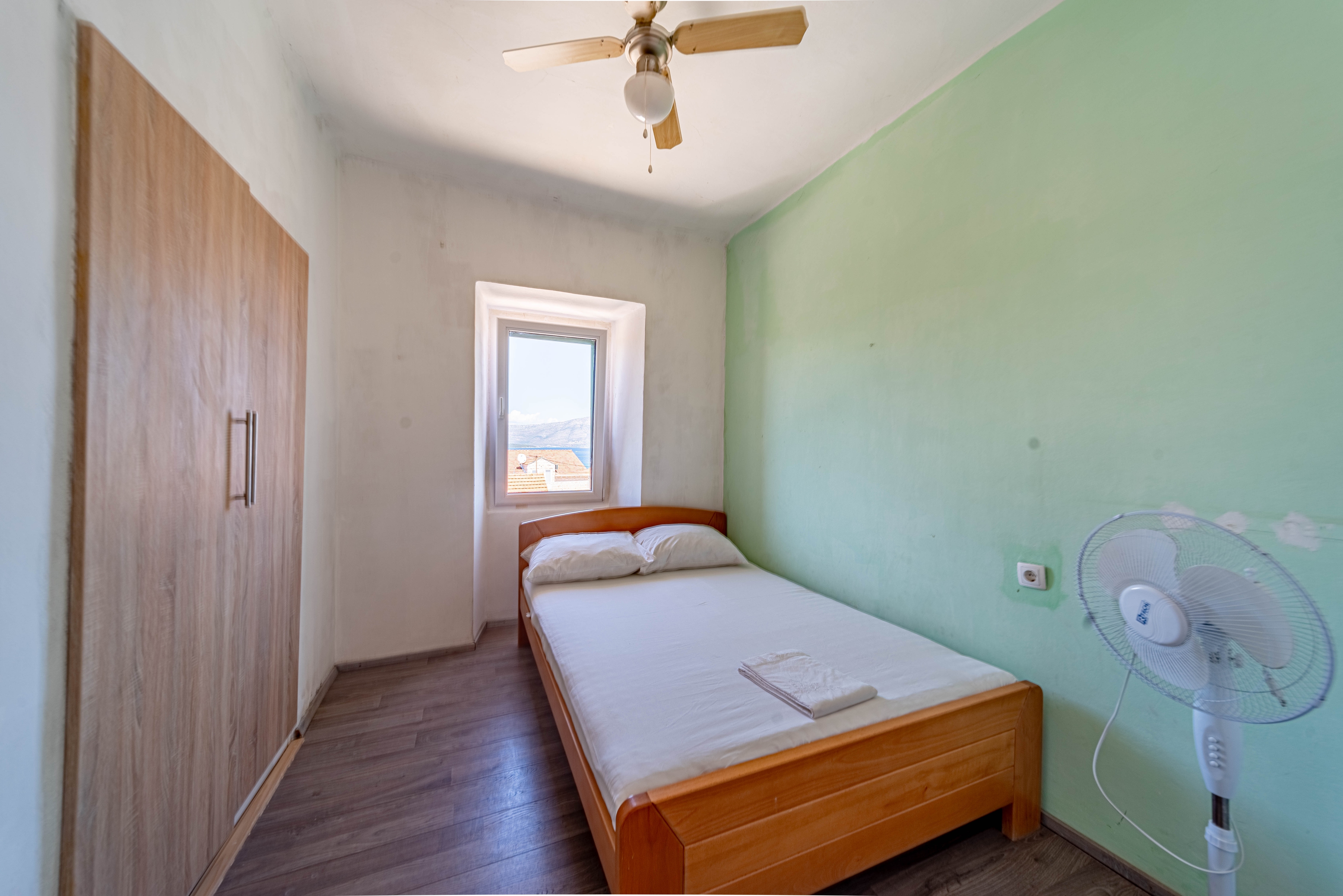 Four bedroom house with terrace Lumbarda, Korčula  K