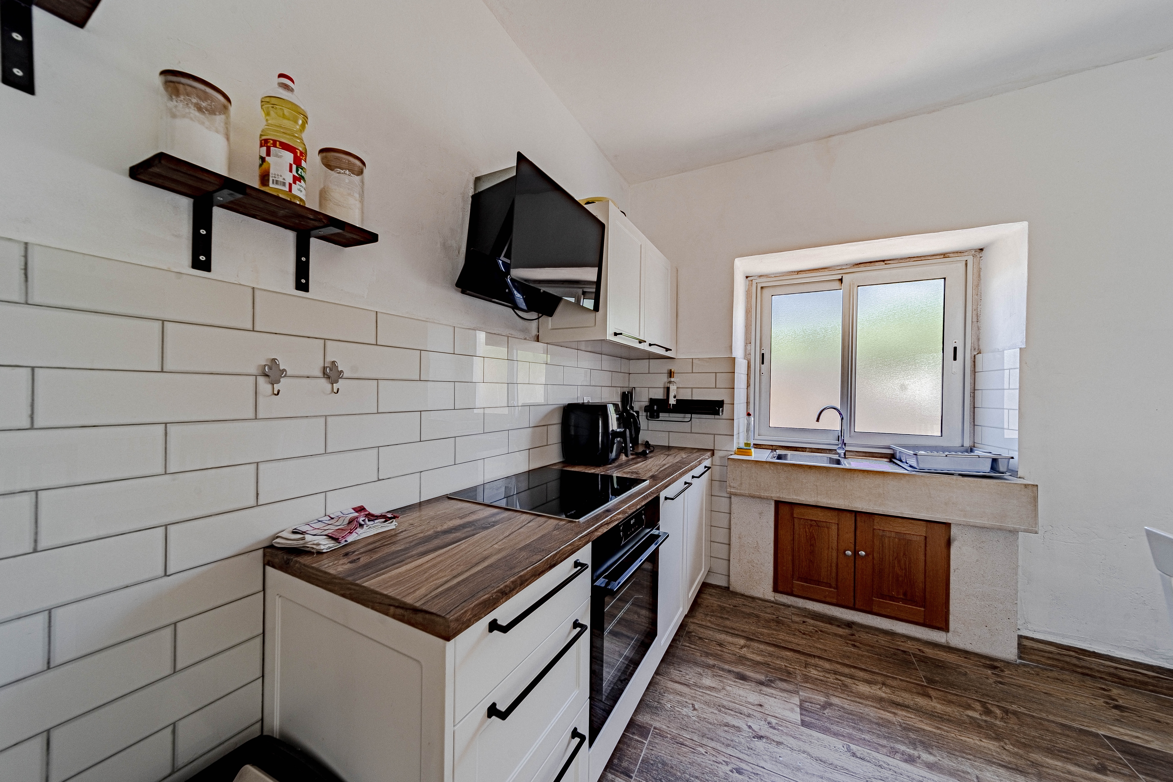 Four bedroom house with terrace Lumbarda, Korčula  K