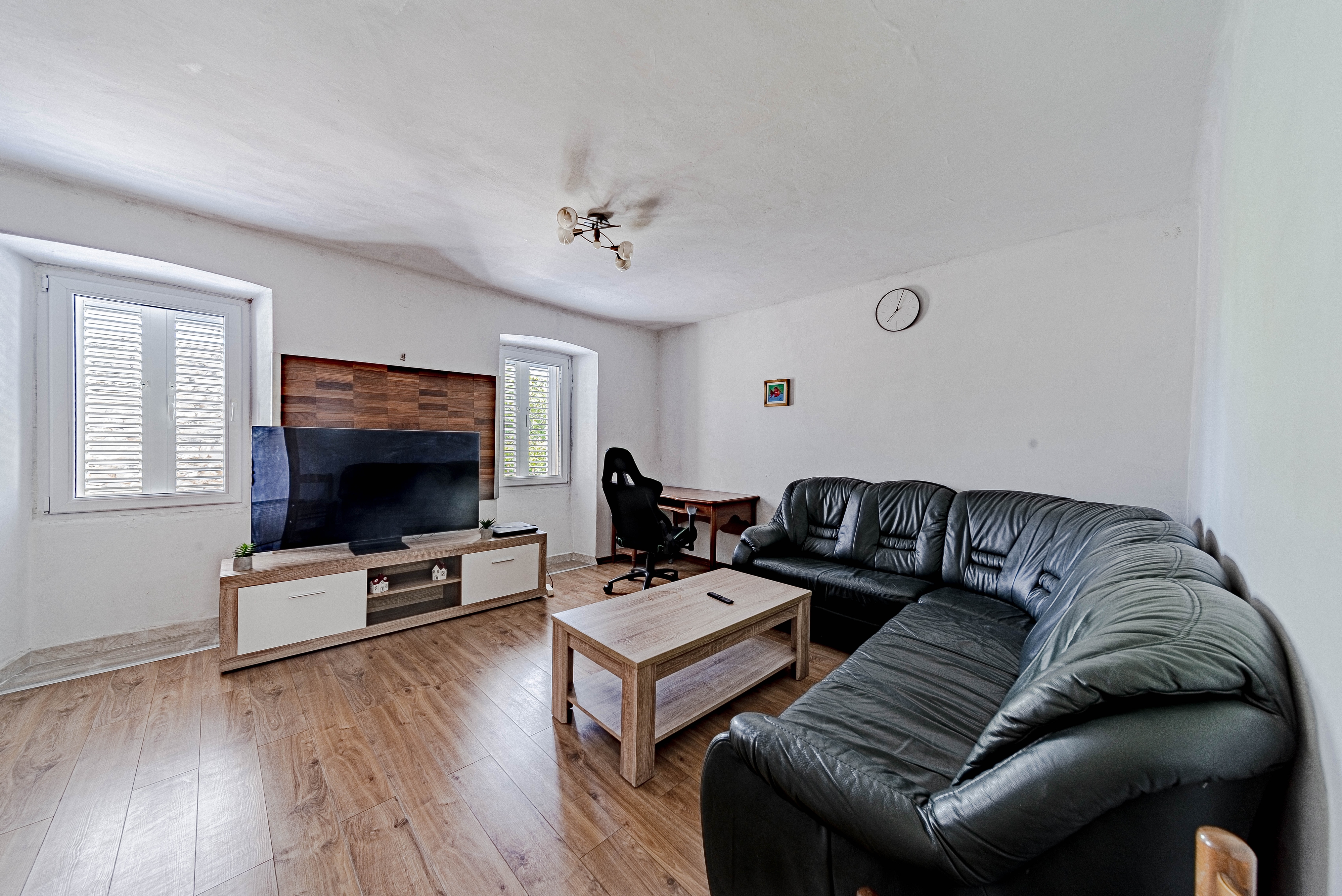 Four bedroom house with terrace Lumbarda, Korčula  K