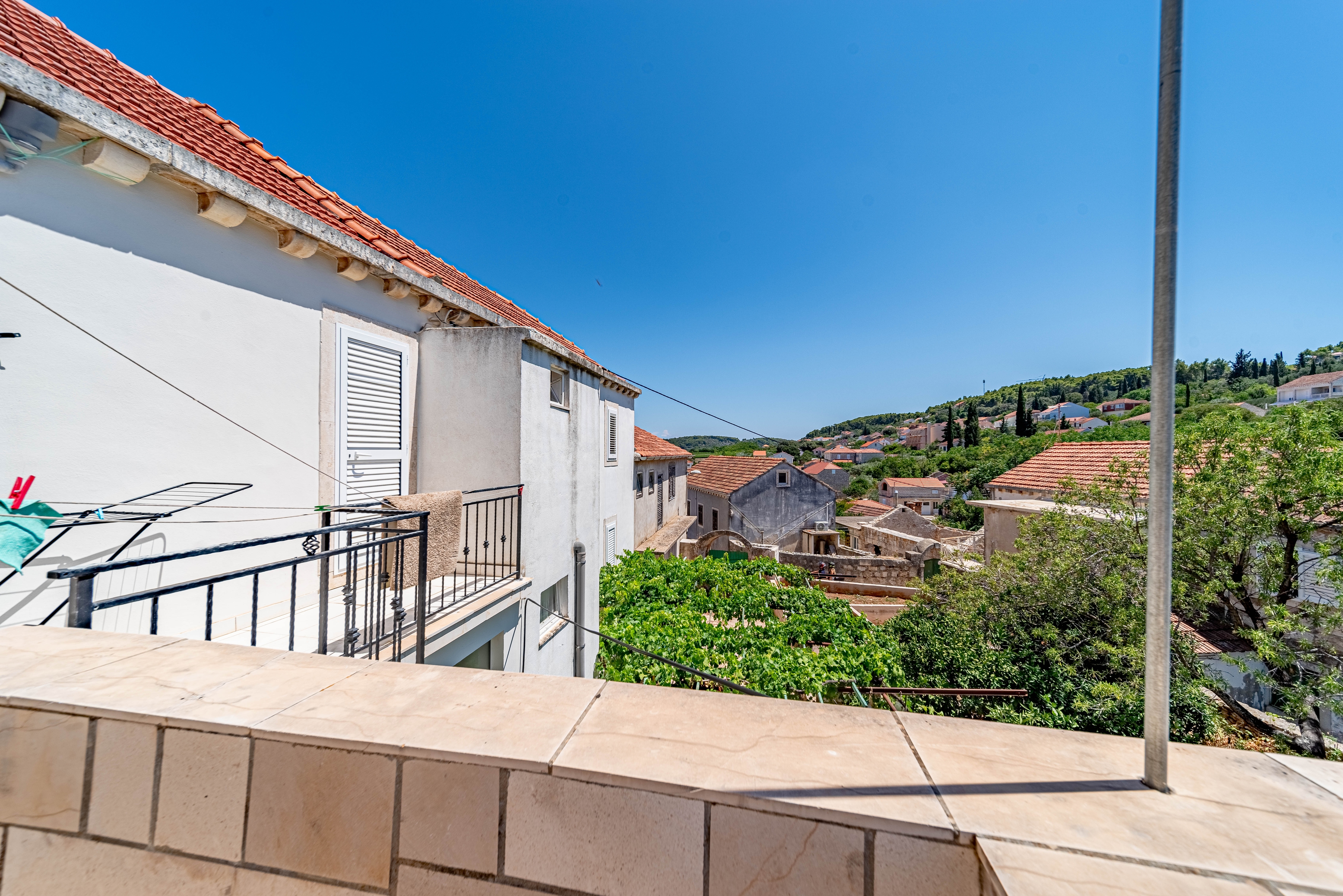 Four bedroom house with terrace Lumbarda, Korčula  K