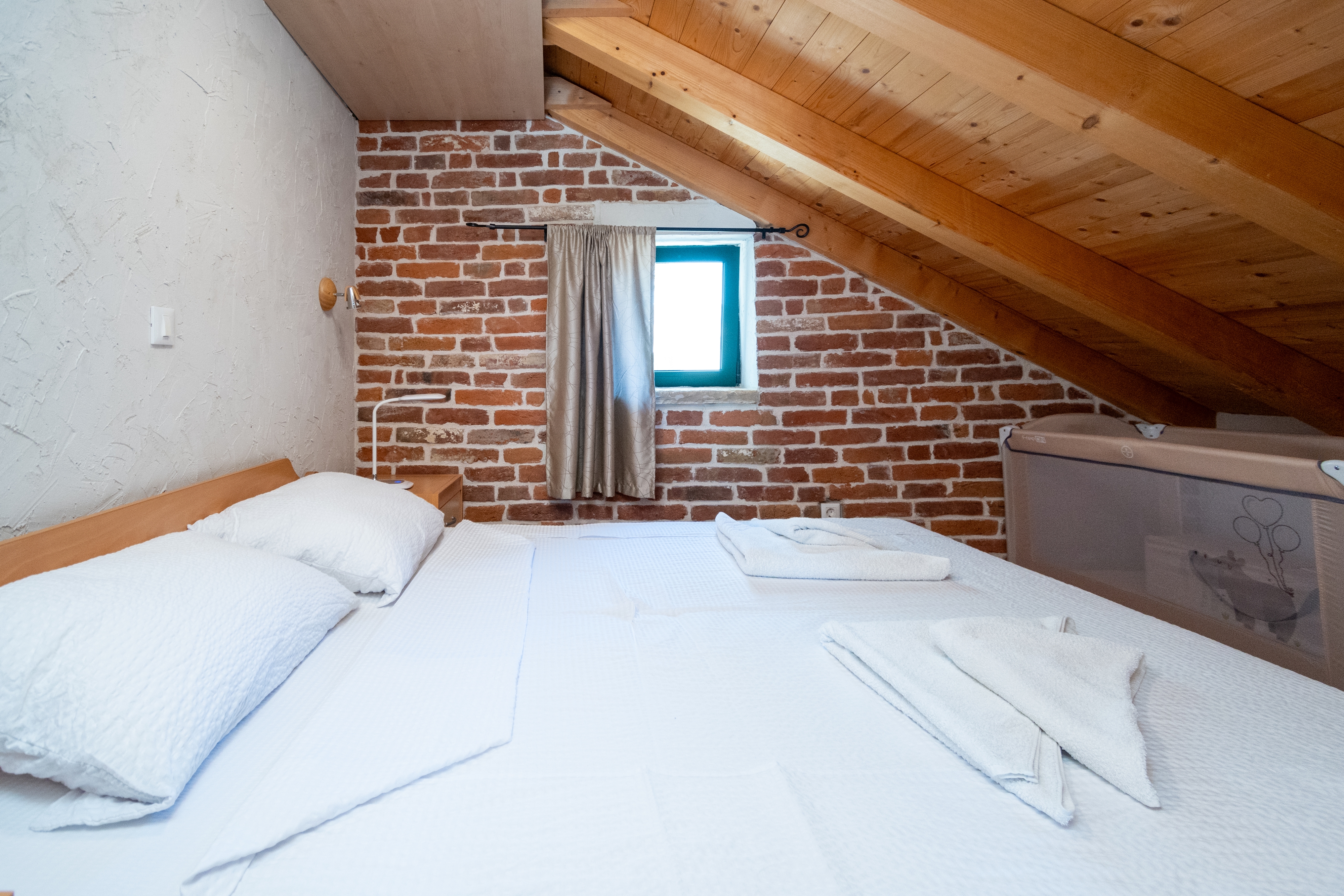 Three bedroom house with terrace Radovin, Zadar  K
