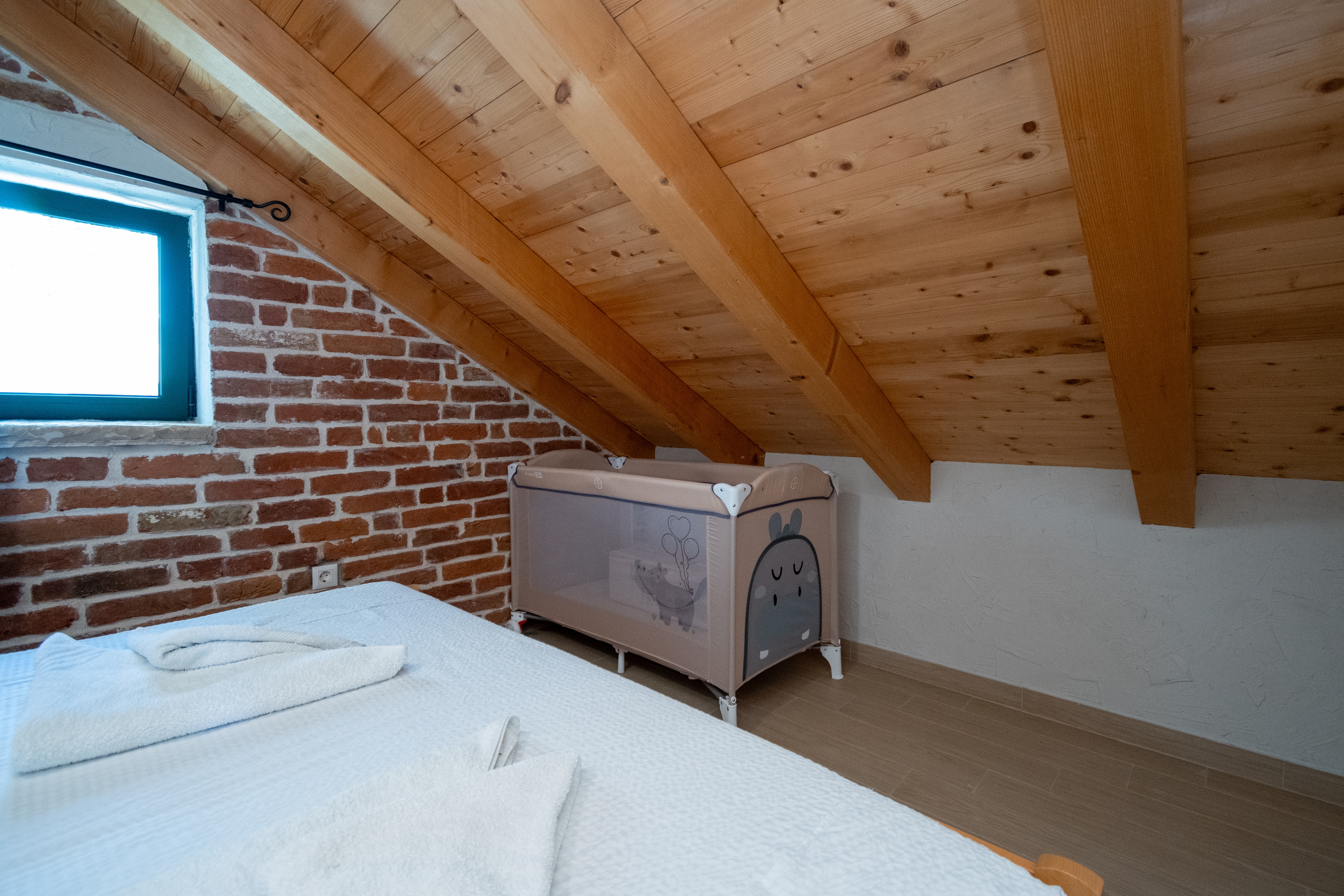 Three bedroom house with terrace Radovin, Zadar  K