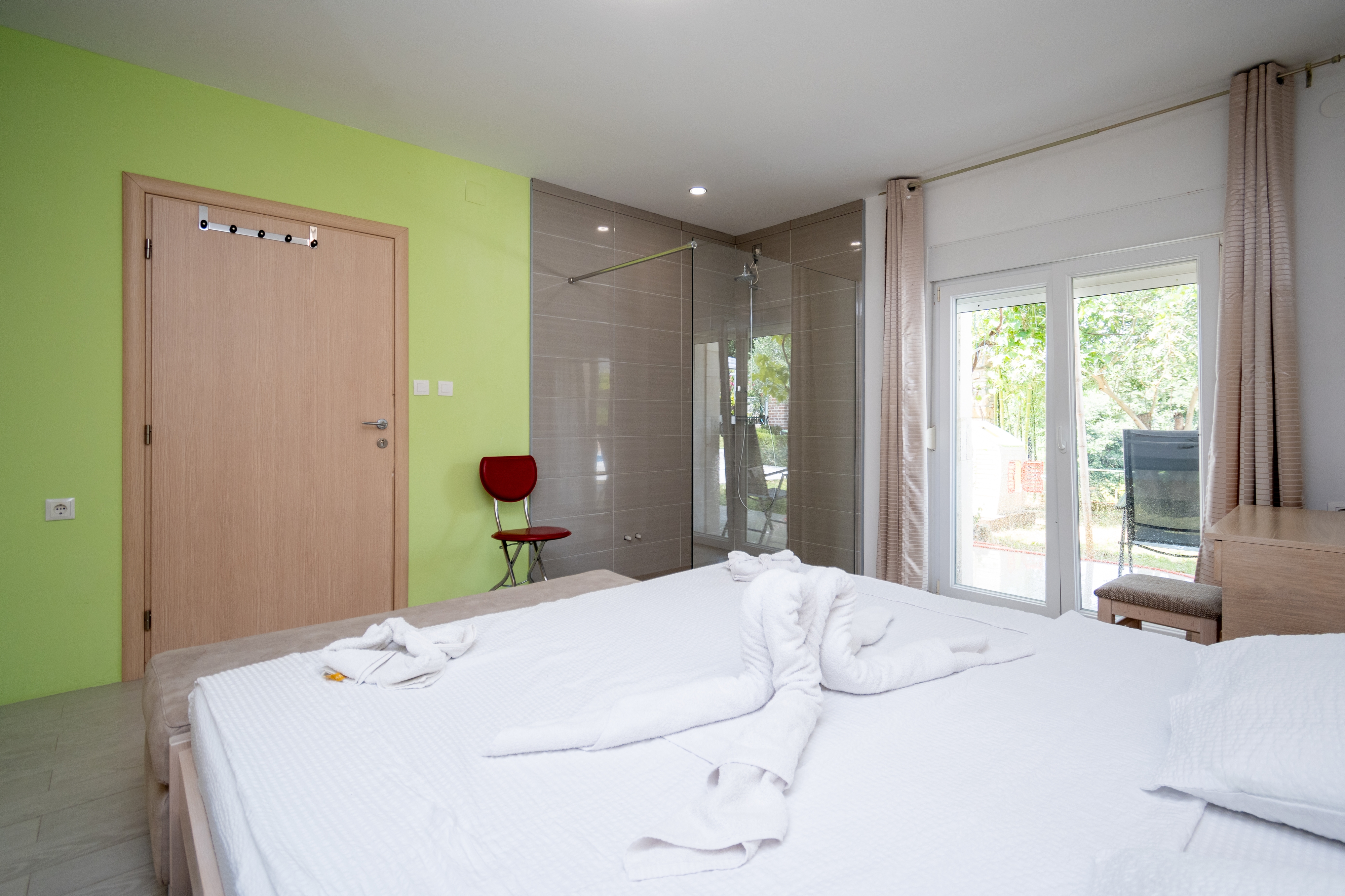 Three bedroom house with terrace Radovin, Zadar  K