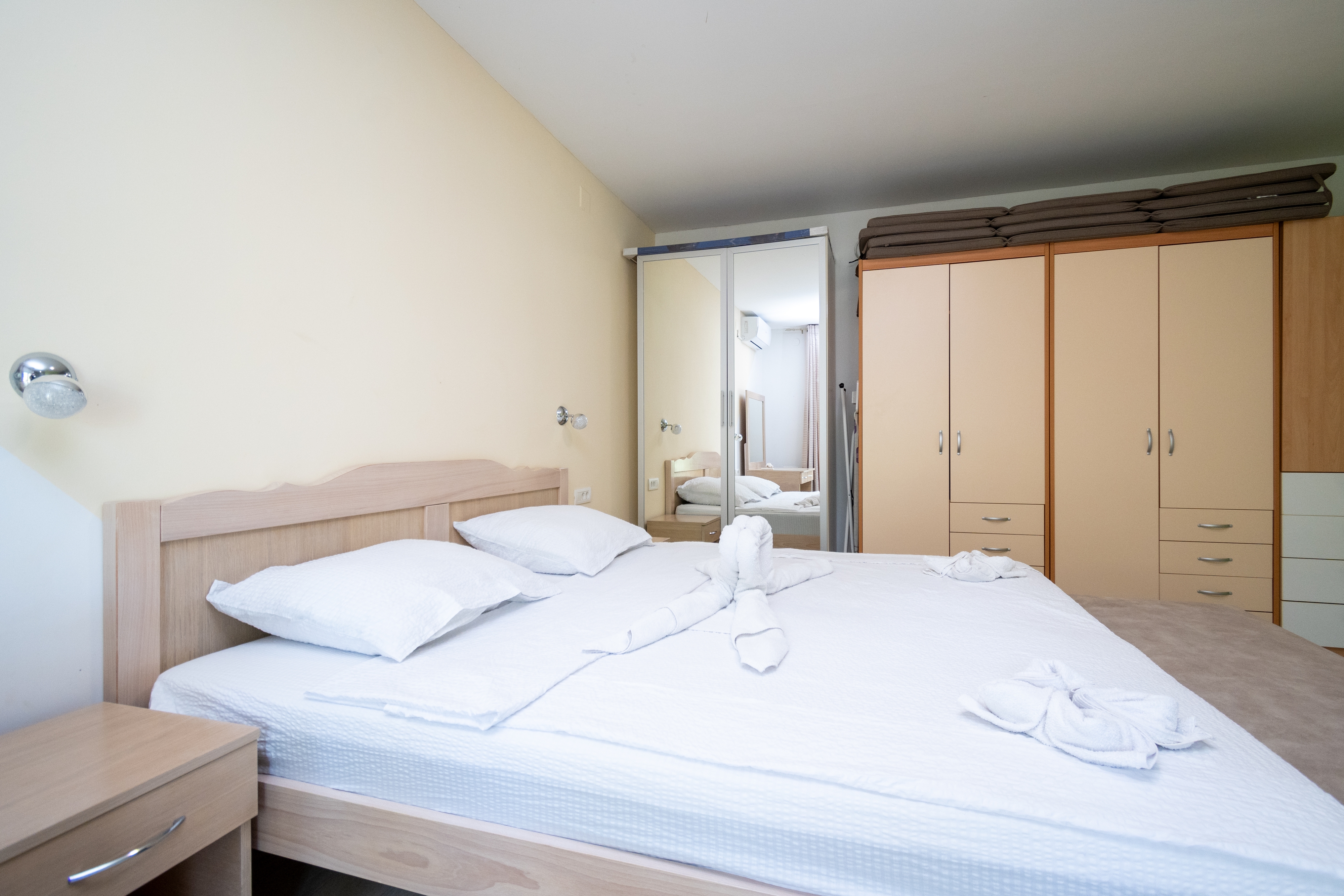 Three bedroom house with terrace Radovin, Zadar  K