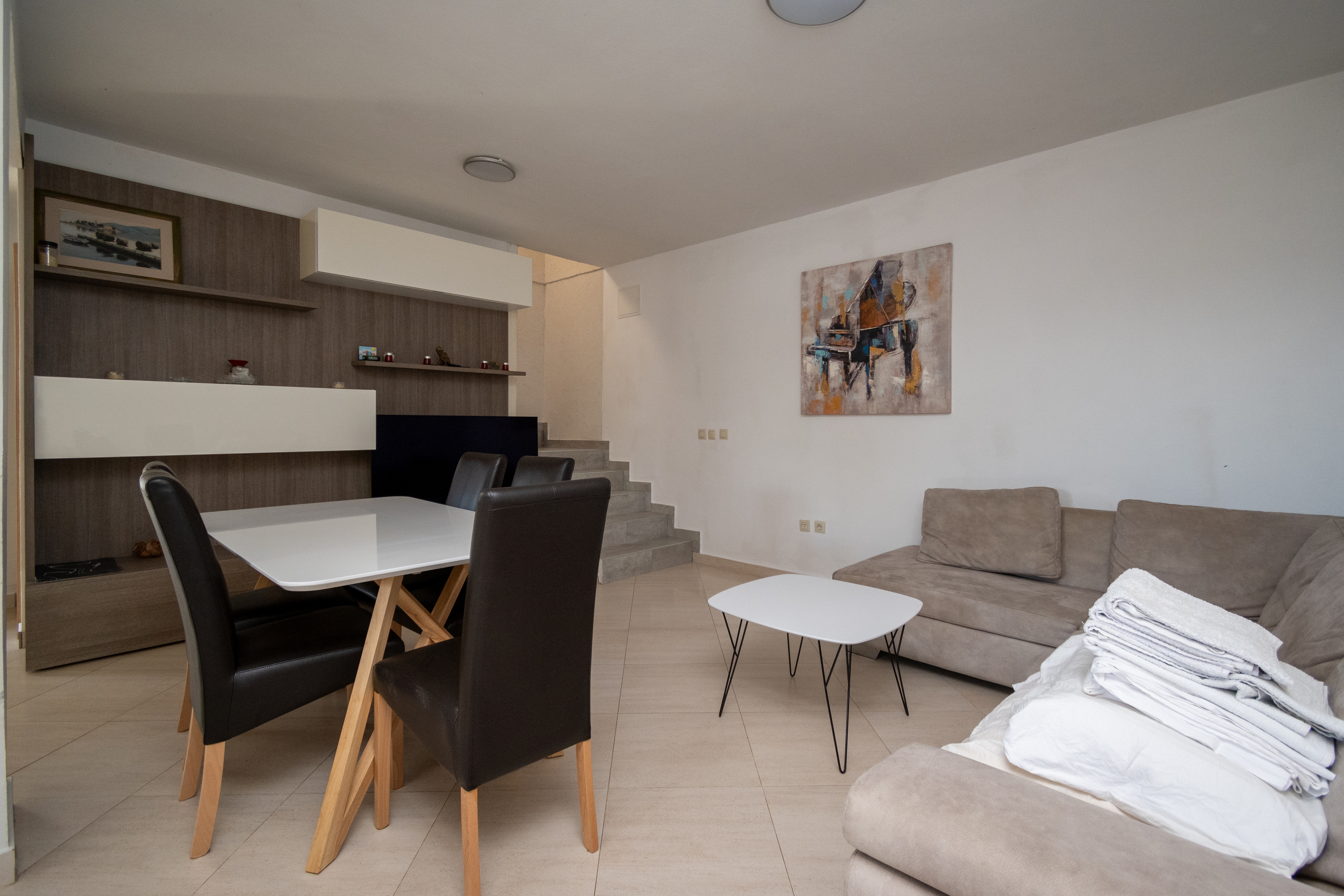 Three bedroom house with terrace Radovin, Zadar (K-21307) Three bedroom house with terrace Radovin, Zadar (K-21307)