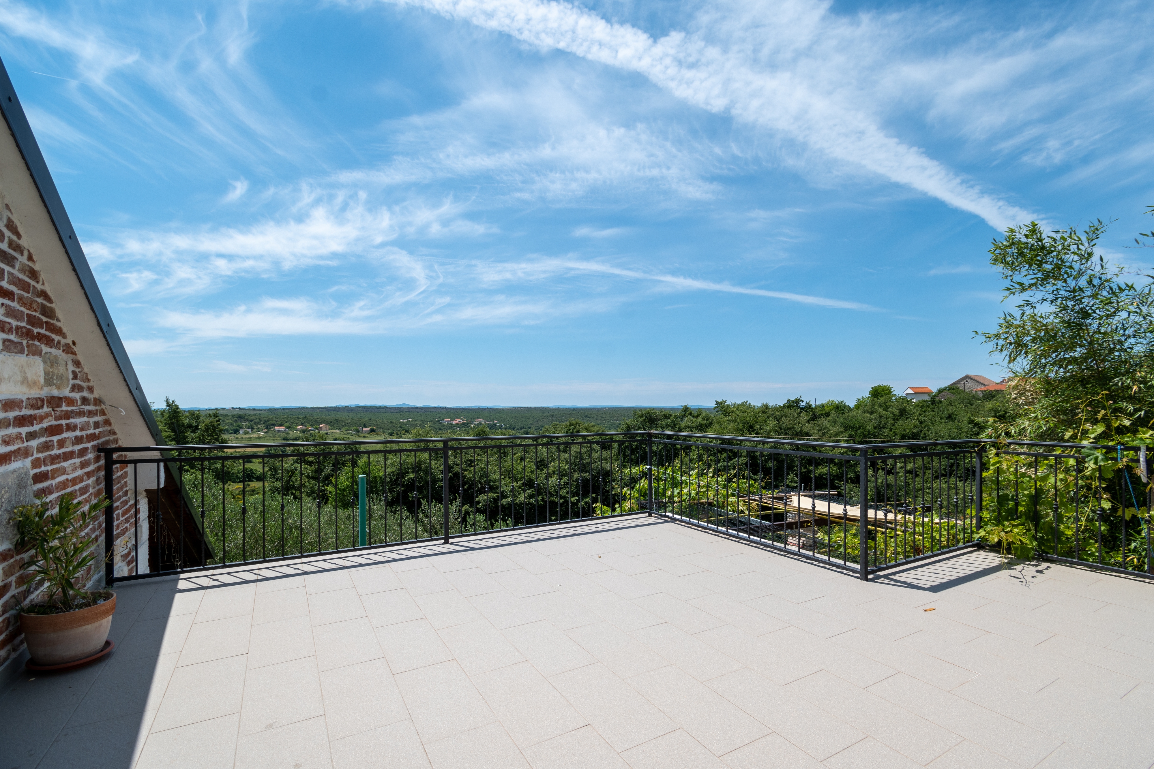Three bedroom house with terrace Radovin, Zadar  K