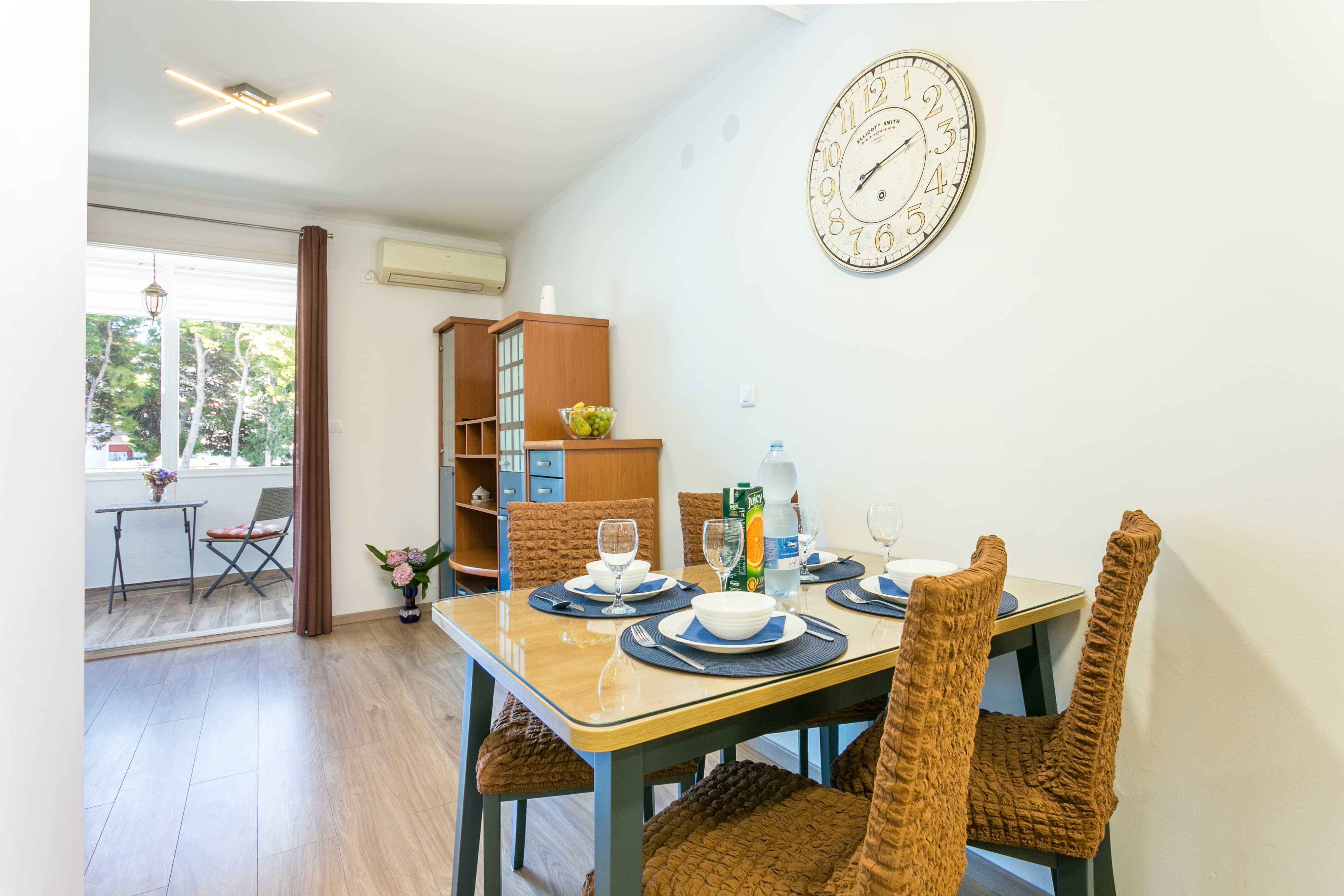 One bedroom apartment with terrace Solin, Split  A-a